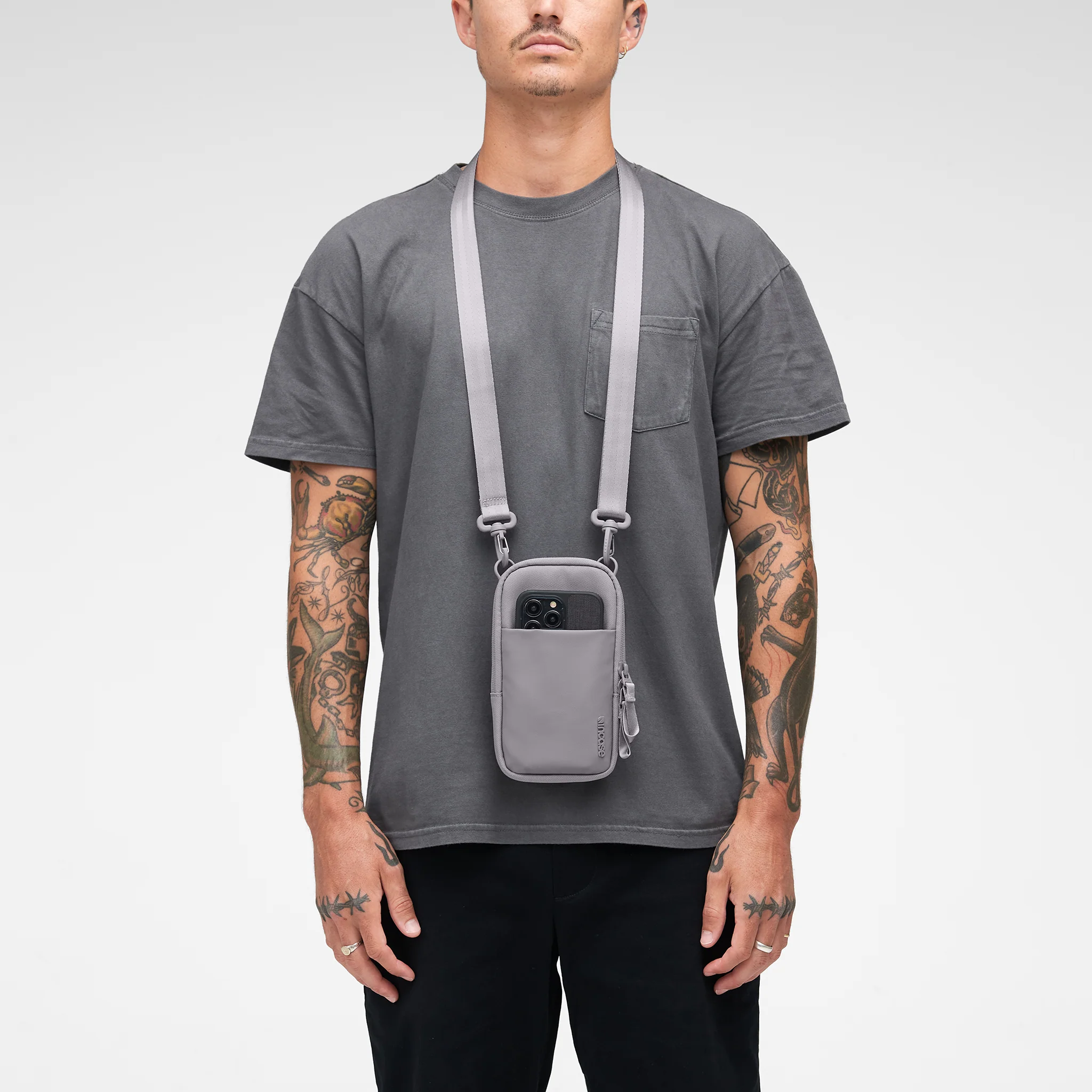 Incase A.R.C. Small Crossbody Bag - Image 20