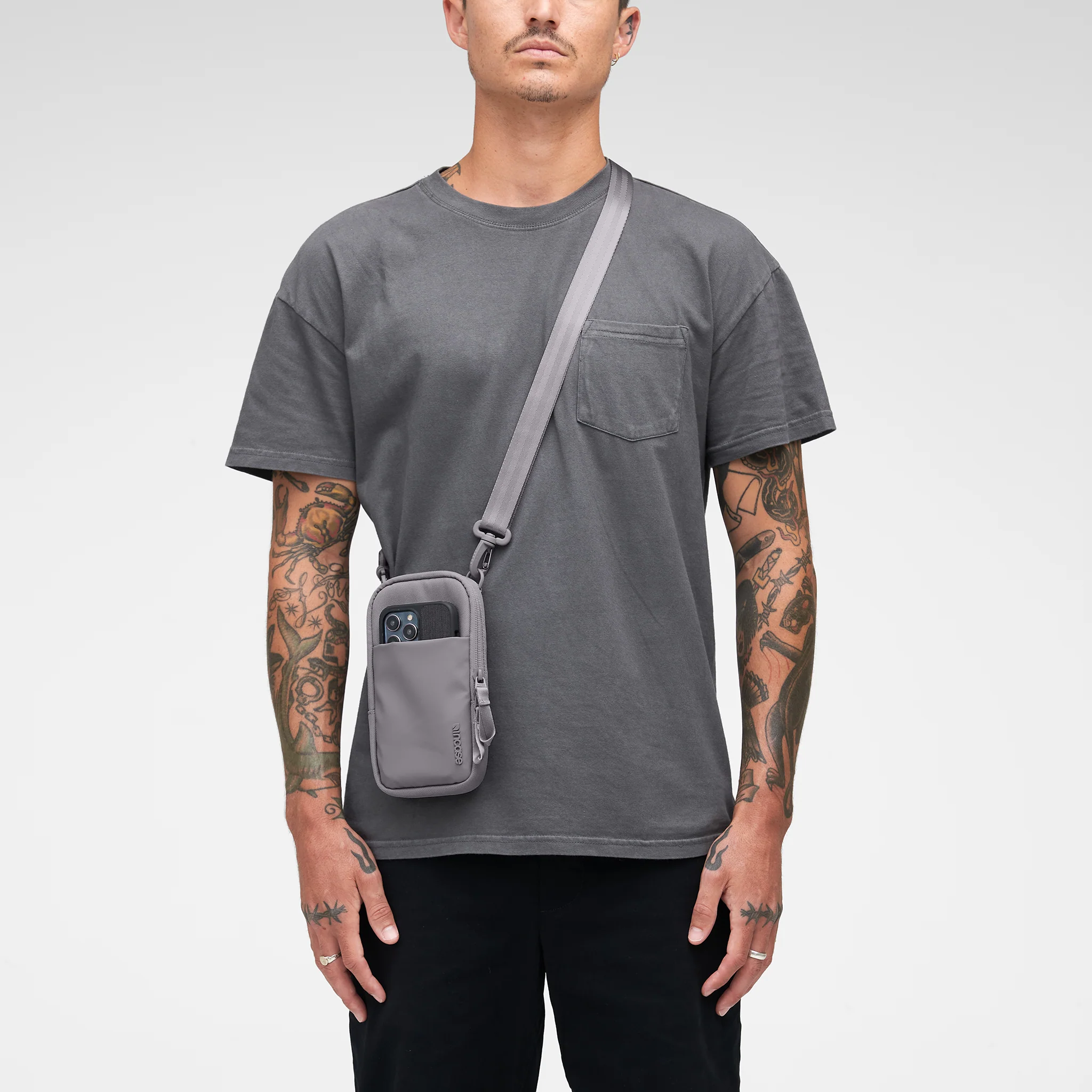 Incase A.R.C. Small Crossbody Bag - Image 23