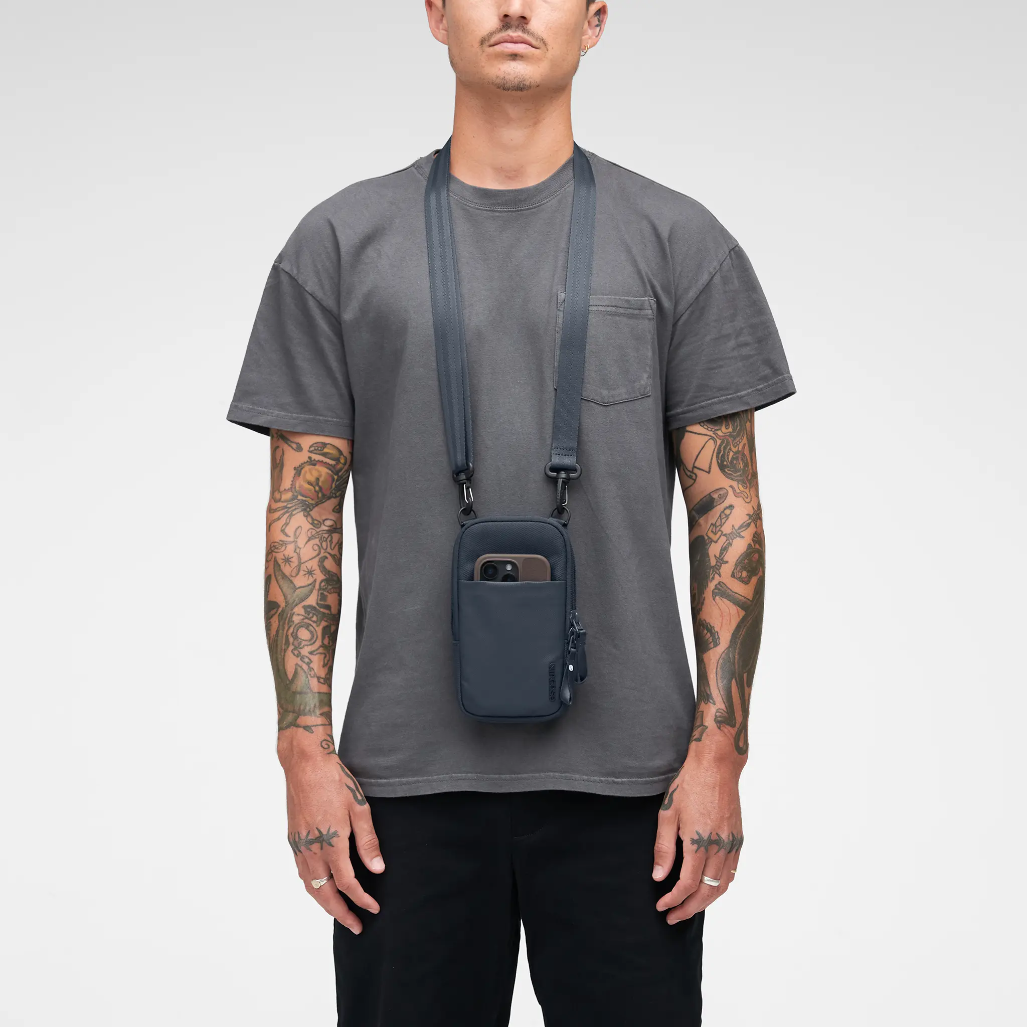Incase A.R.C. Small Crossbody Bag - Image 7