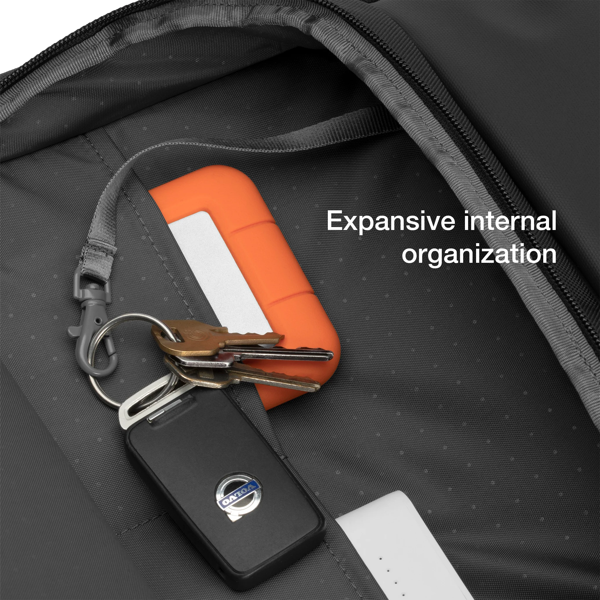 Incase A.R.C. Commuter Pack - 26L - Image 12