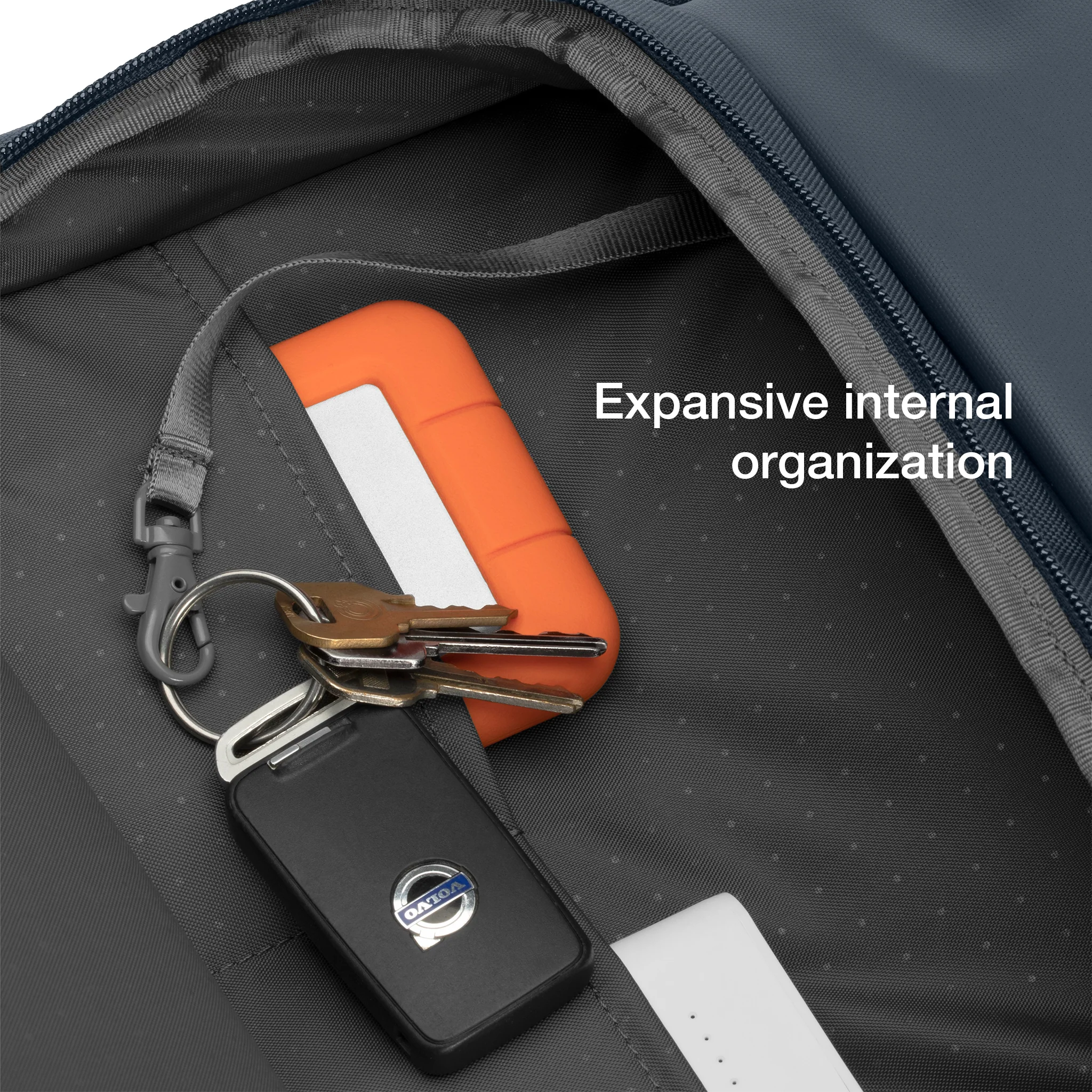 Incase A.R.C. Commuter Pack - 26L - Image 19