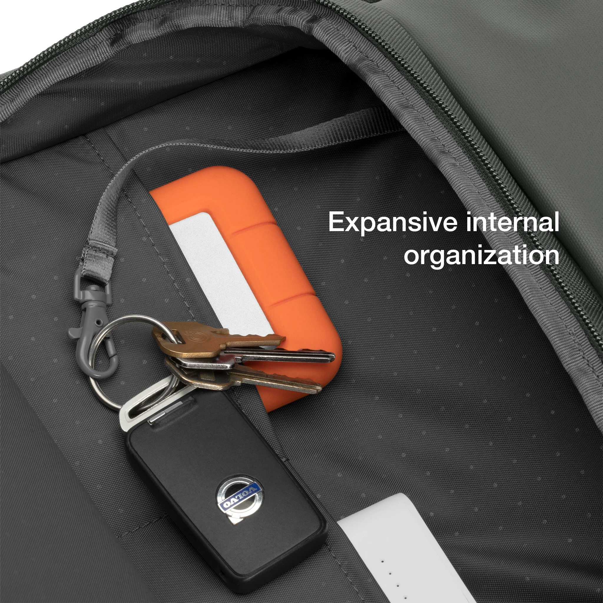 Incase A.R.C. Commuter Pack - 26L - Image 25