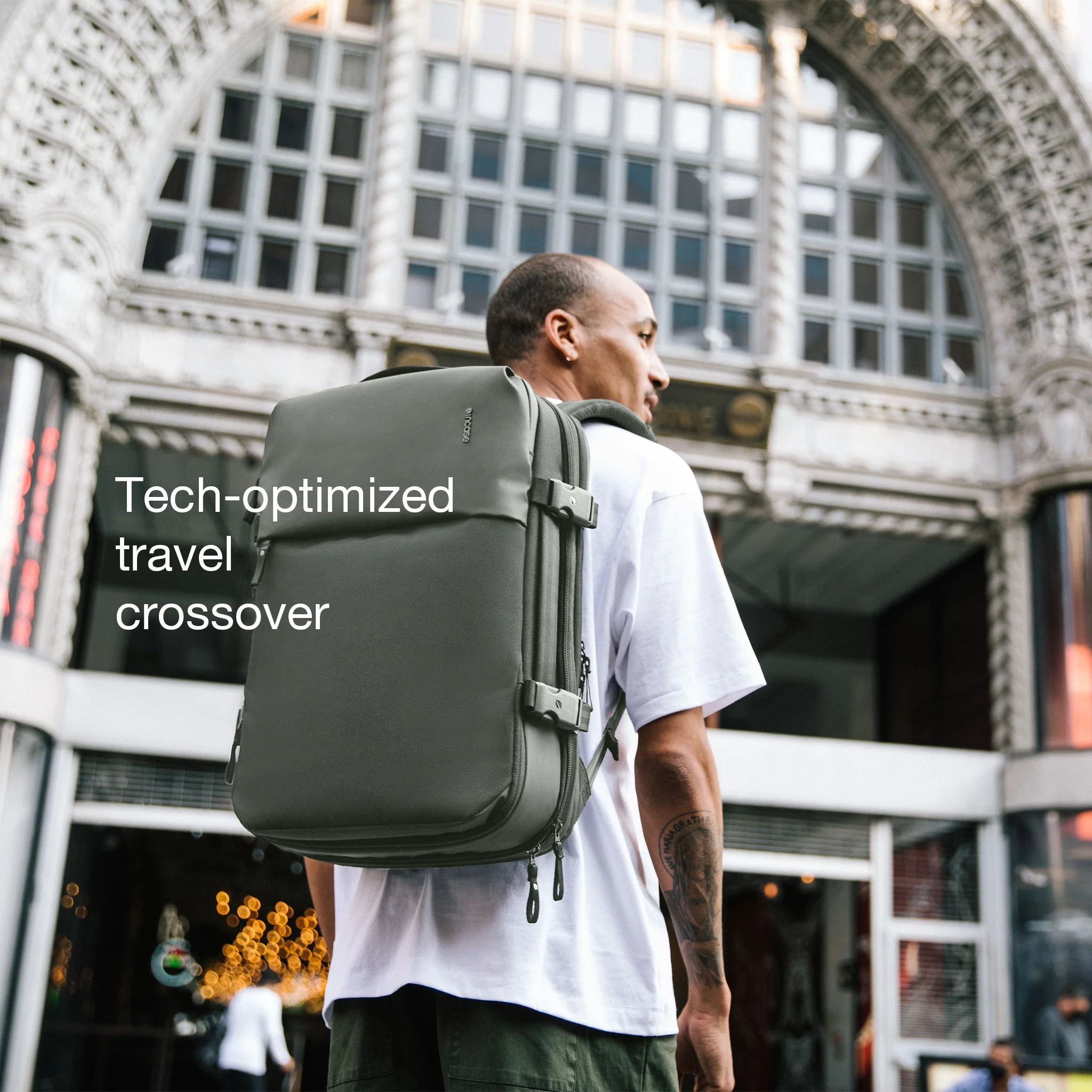 Incase A.R.C. Travel Pack - 21 to 38L - Image 22