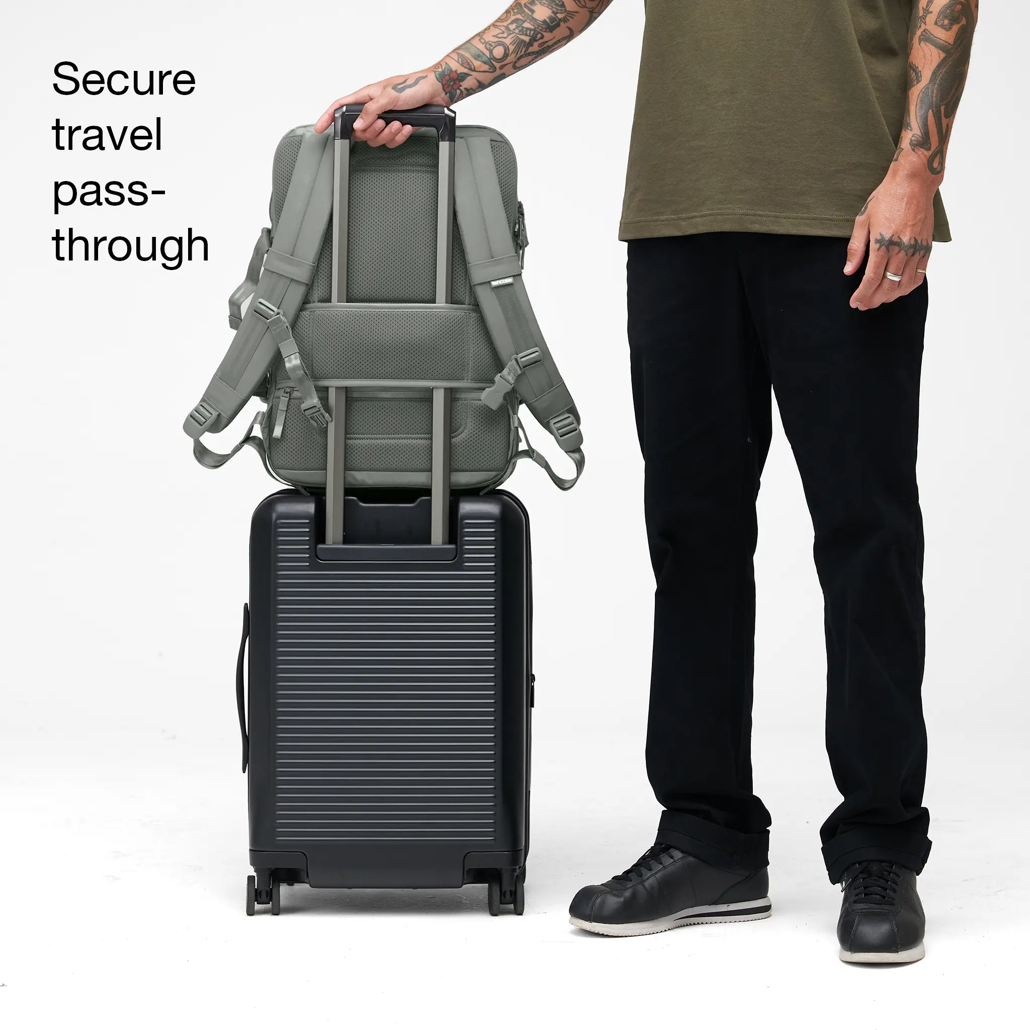 Incase A.R.C. Travel Pack - 21 to 38L - Image 25