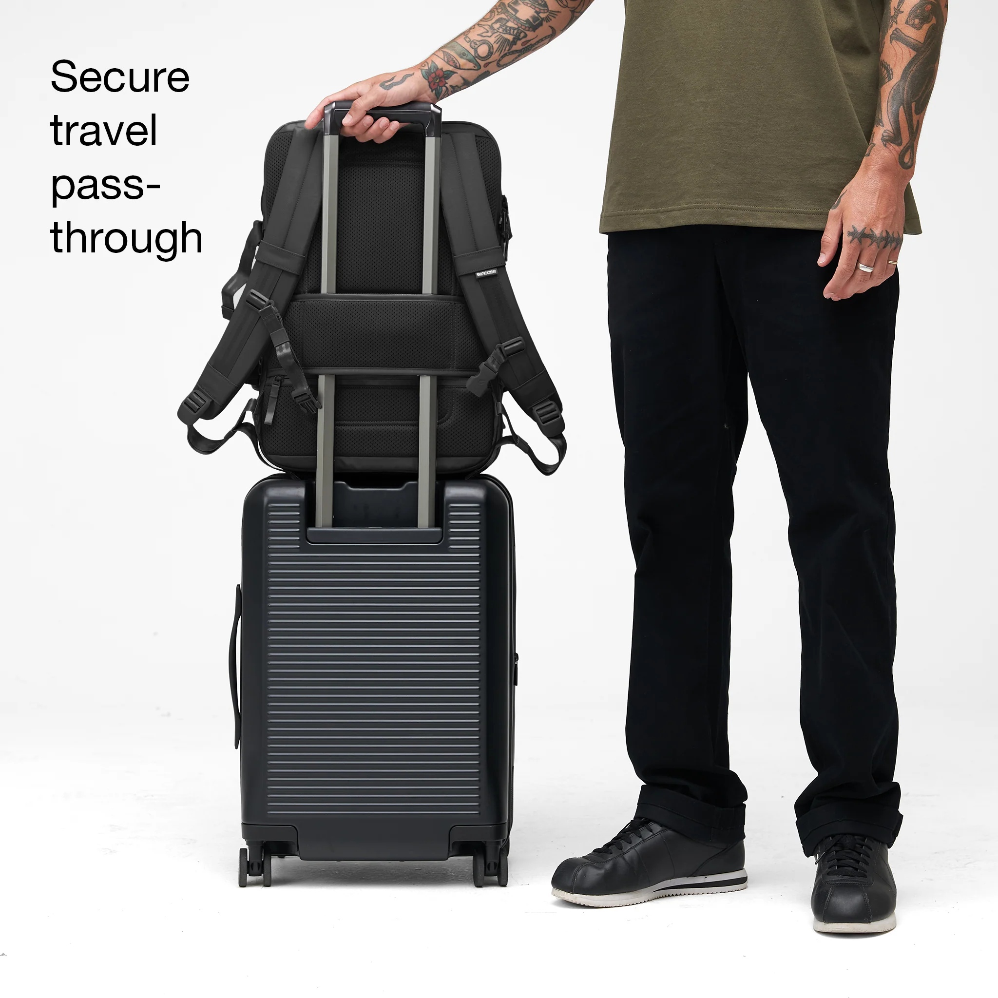 Incase A.R.C. Travel Pack - 21 to 38L - Image 5