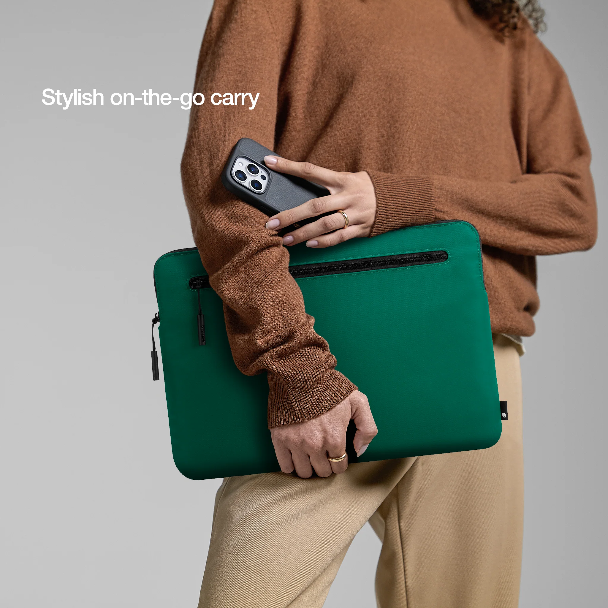 Incase Compact Sleeve for 13-inch Laptop - Image 33