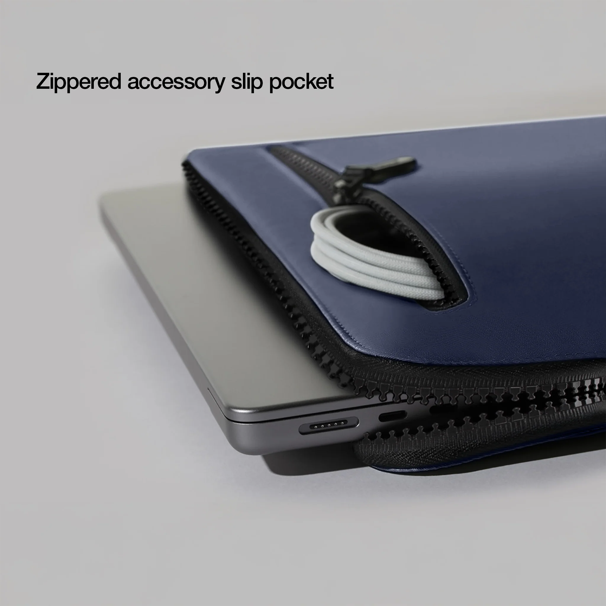 Incase Compact Sleeve 14-inch Laptop - Image 27