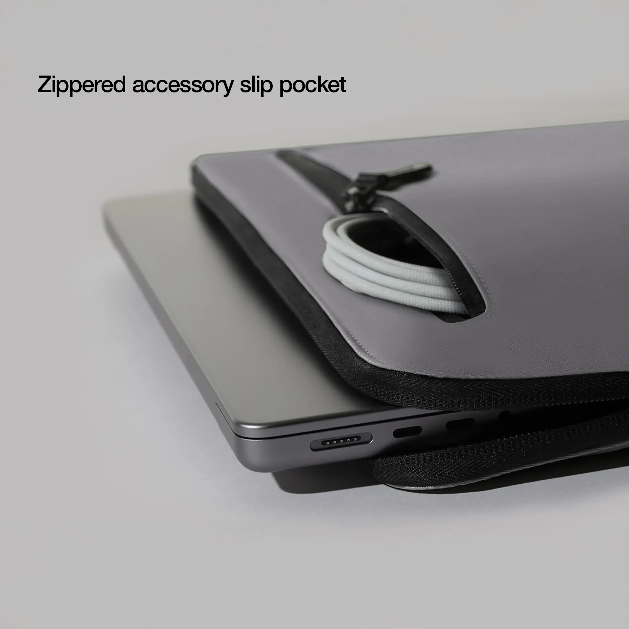 Incase Compact Sleeve 14-inch Laptop - Image 82