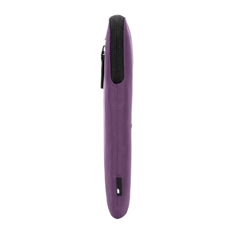Incase Compact Sleeve for 16-inch Laptop - Image 25