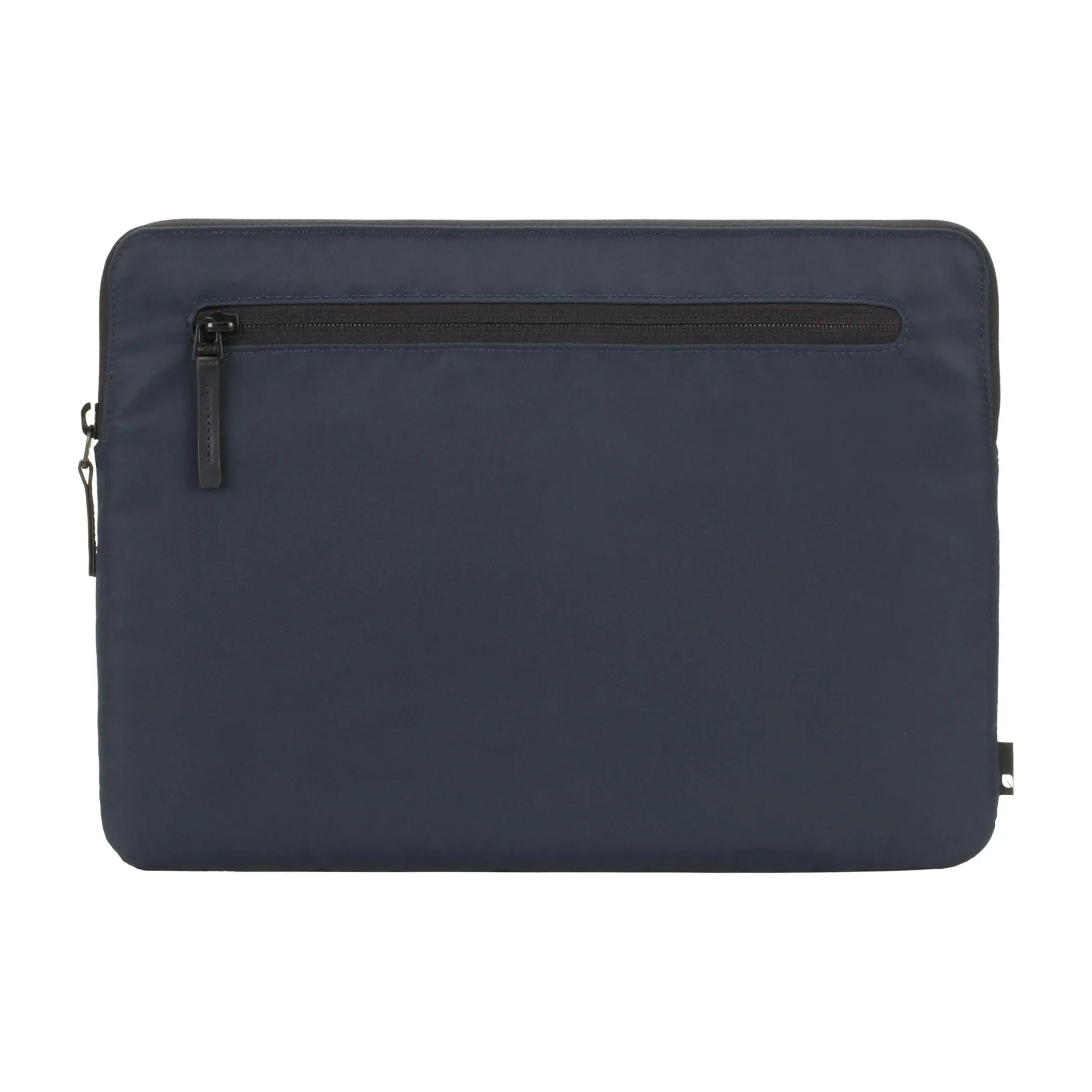 Incase Compact Sleeve for 16-inch Laptop - Image 33