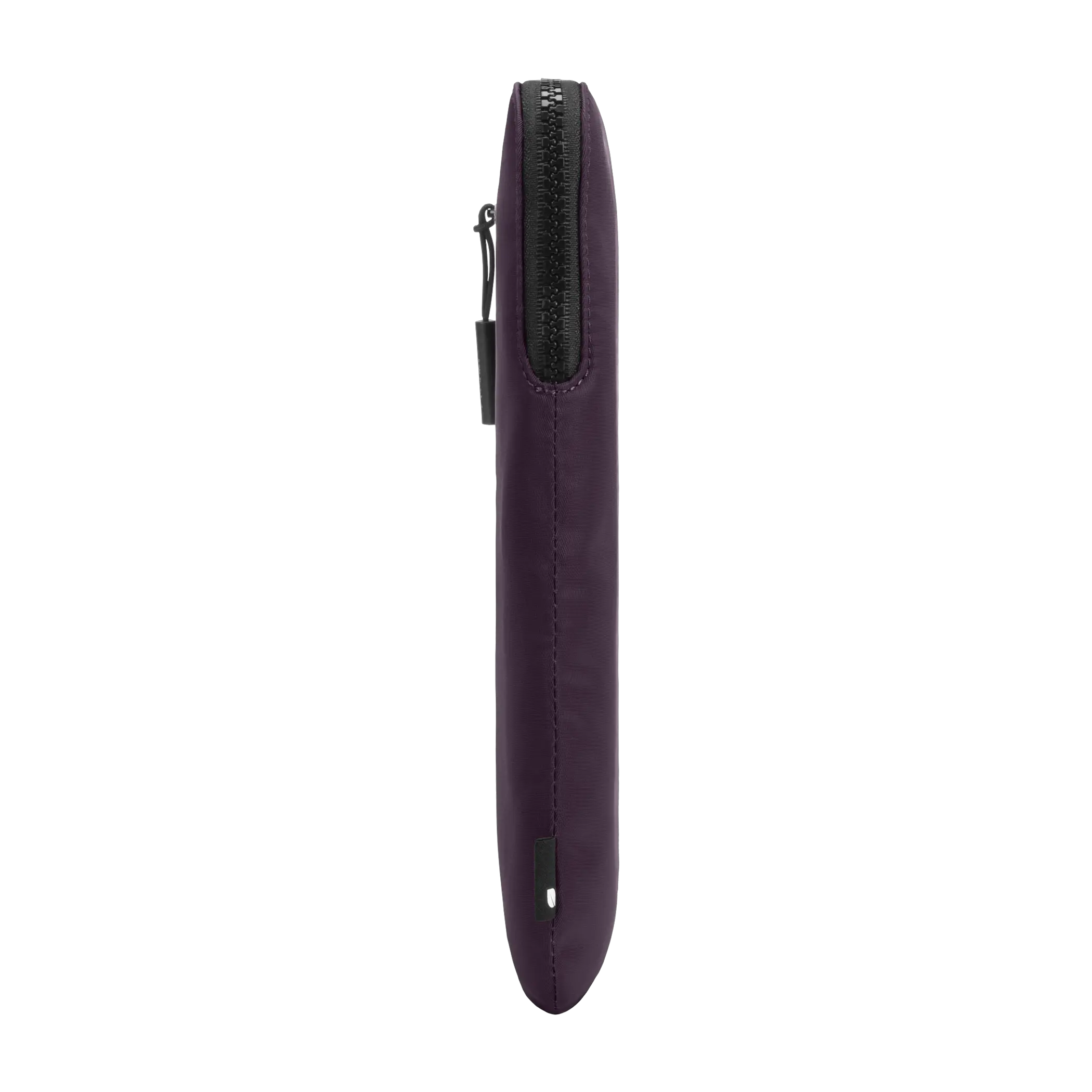Incase Compact Sleeve for 16-inch Laptop - Image 37