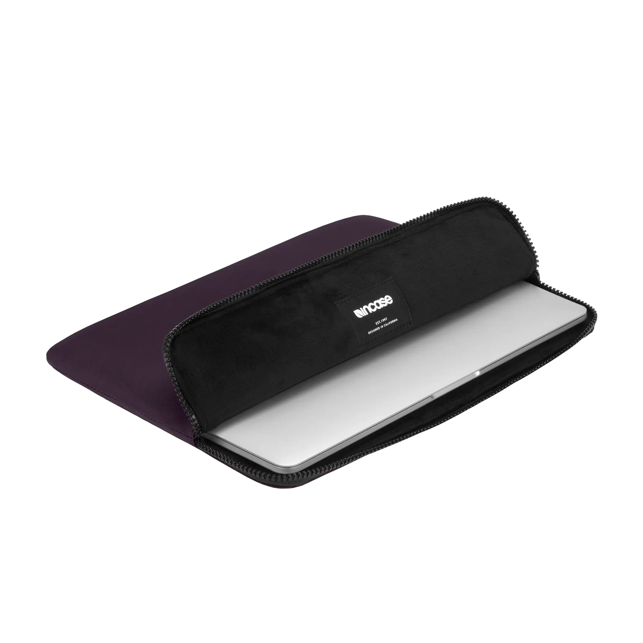 Incase Compact Sleeve for 16-inch Laptop - Image 38