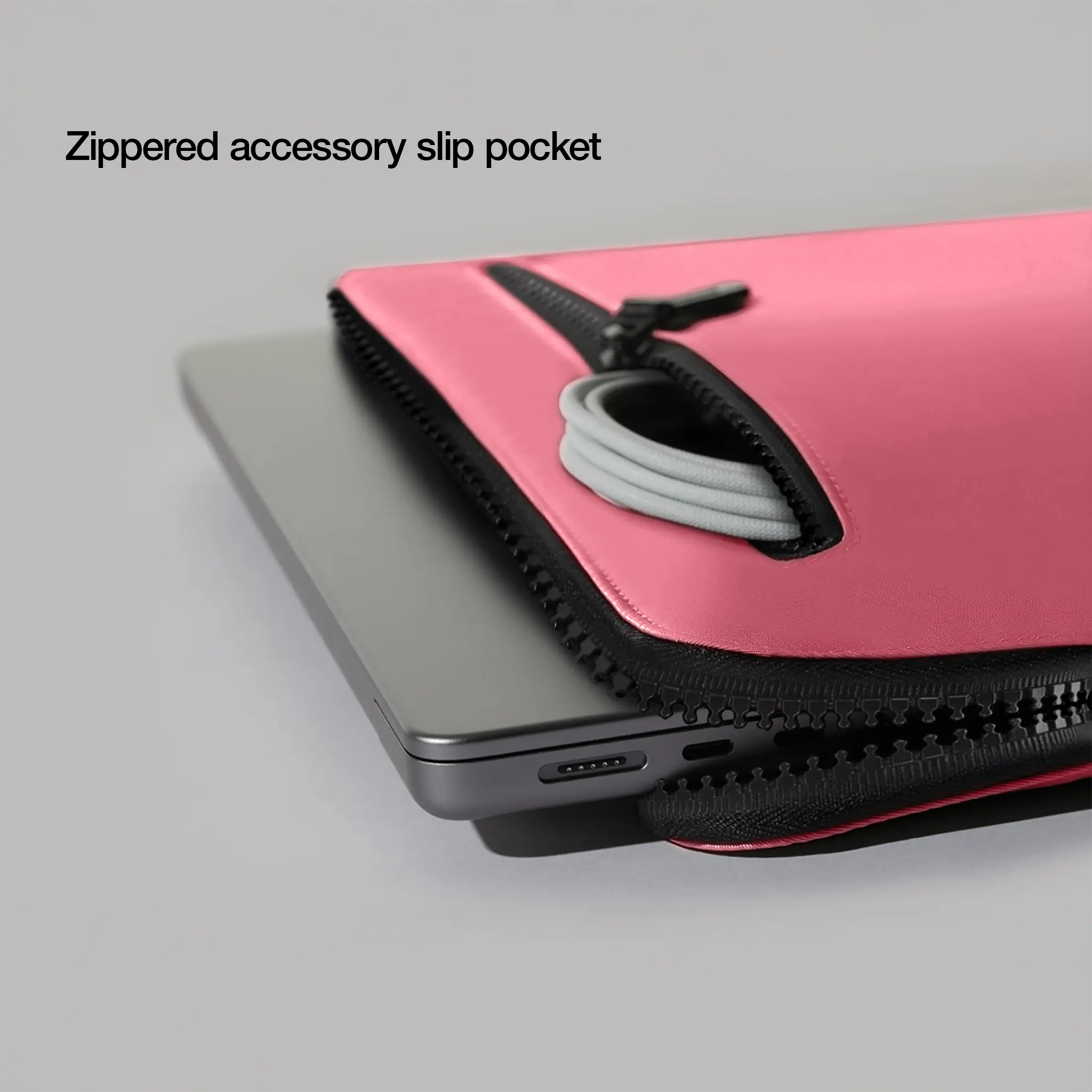 Incase Compact Sleeve for 16-inch Laptop - Image 51