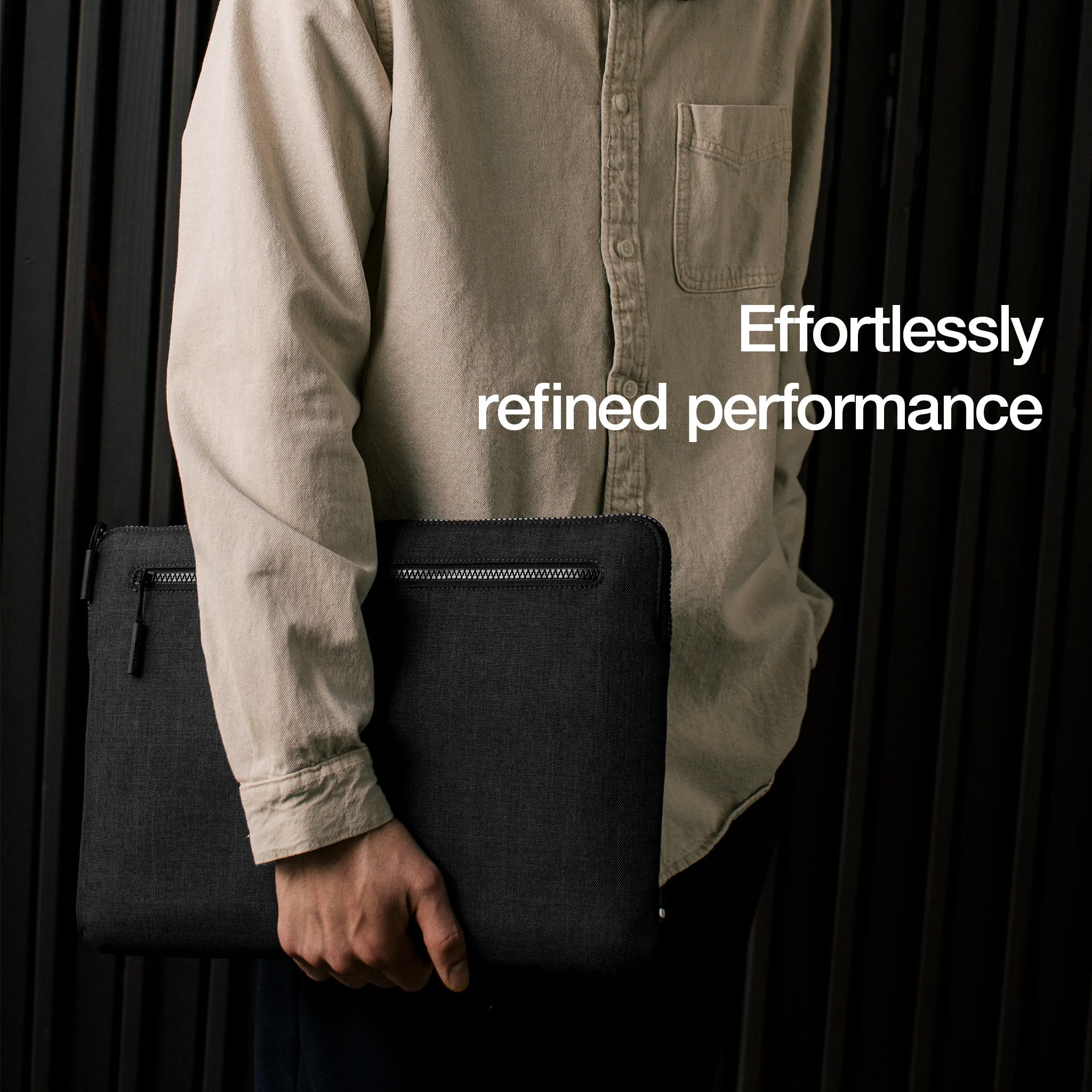 Incase Compact Sleeve for 16-inch Laptop - Image 13