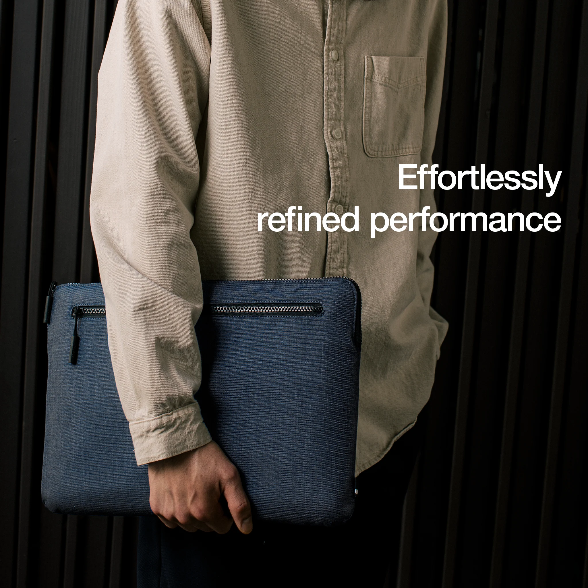 Incase Compact Sleeve for 16-inch Laptop - Image 5