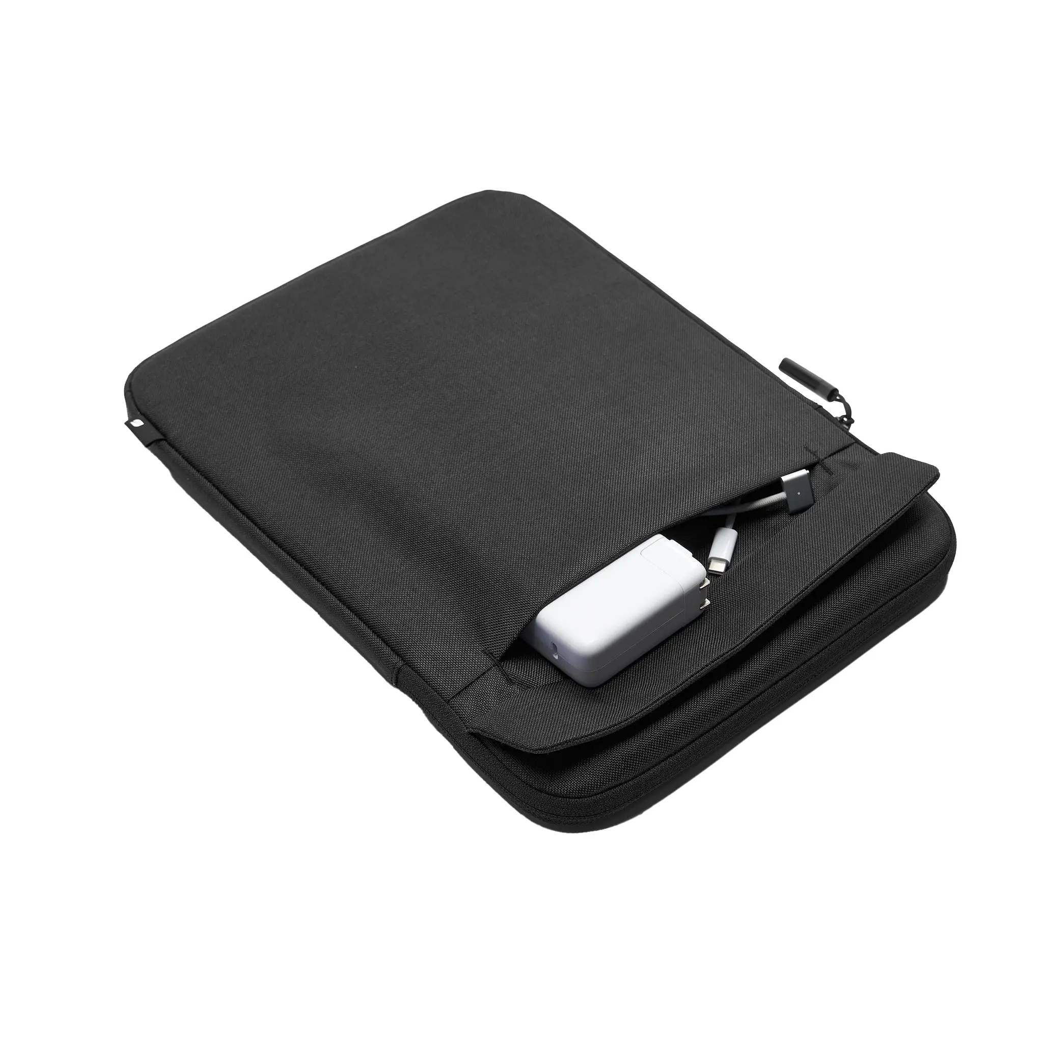 Incase Crosstown Sleeve for 14-inch Laptop - Image 17