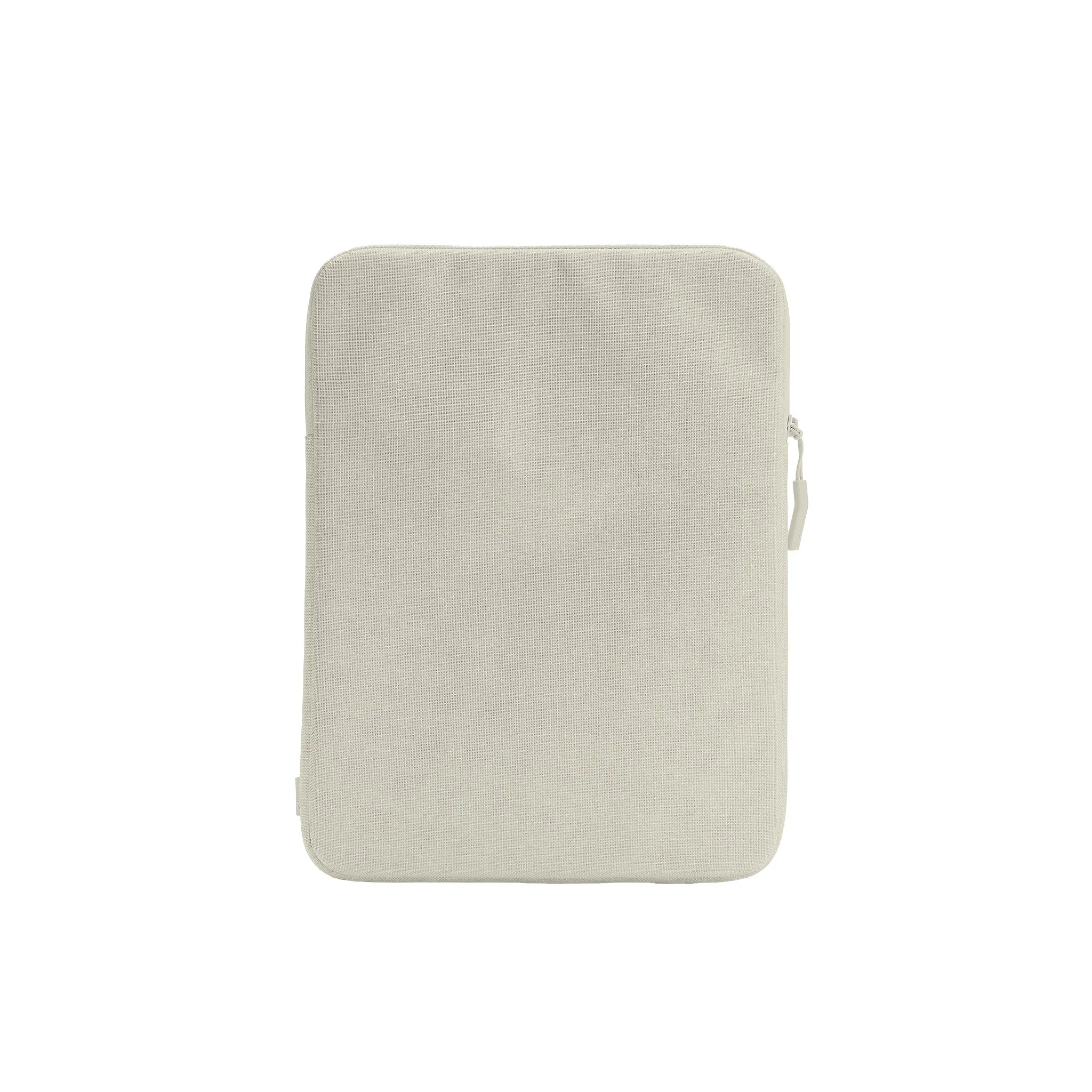 Incase Crosstown Sleeve for 16-inch Laptop - Image 13