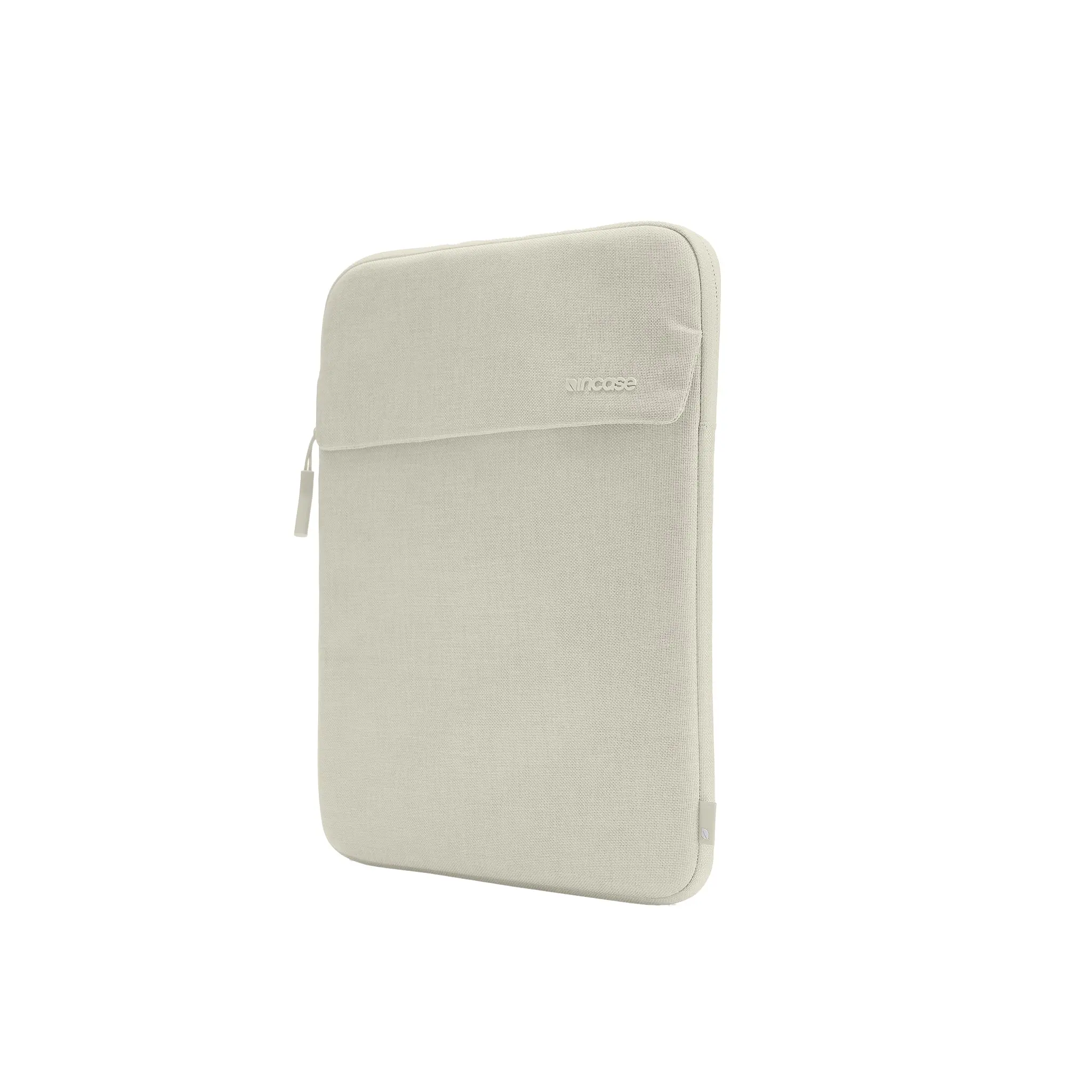 Incase Crosstown Sleeve for 16-inch Laptop - Image 9