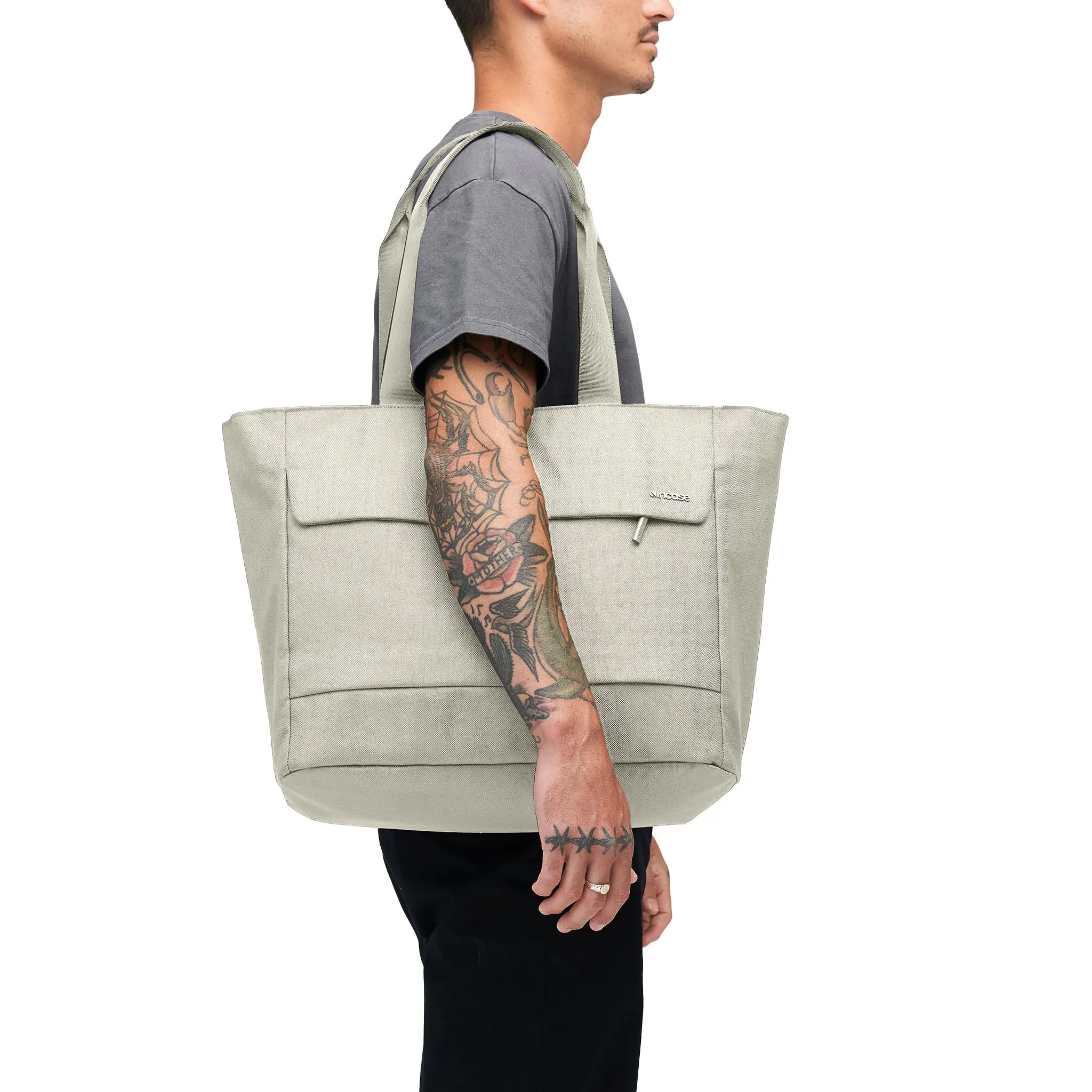 Incase Crosstown Tote with Woolenex - 25L - Image 14