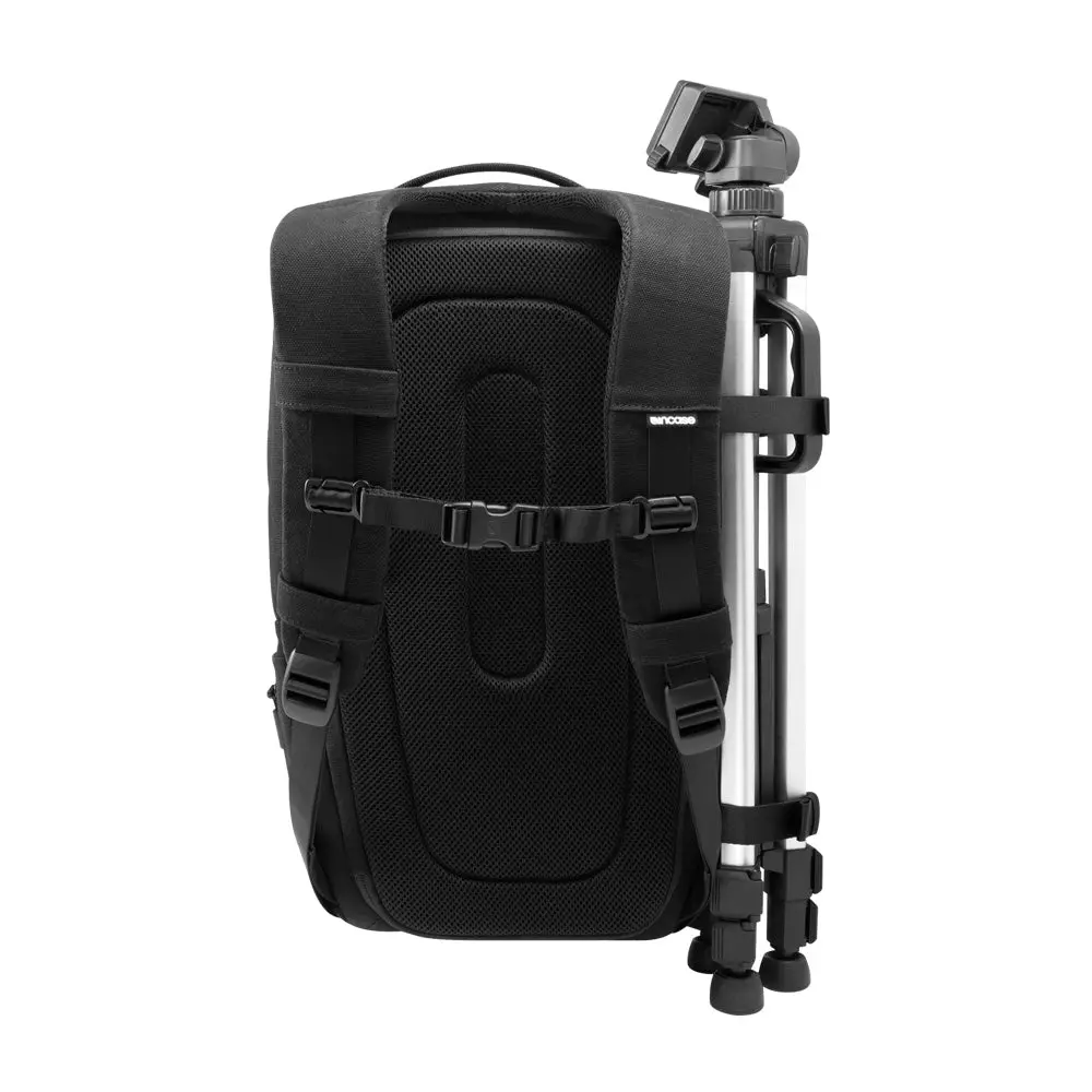 Incase DSLR Pro Pack - 26L - Image 11