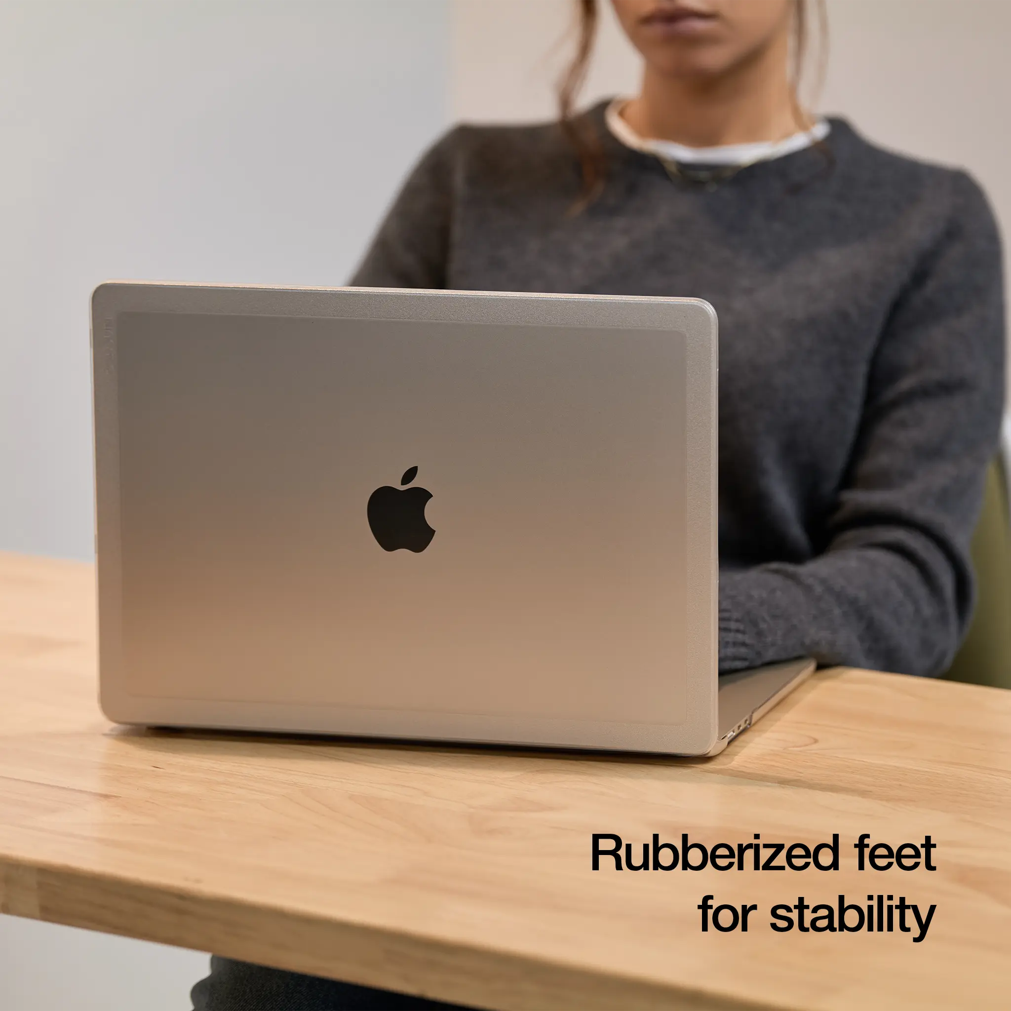 Incase Edge Hardshell with Makrolon® for MacBook Air 13" - Image 12