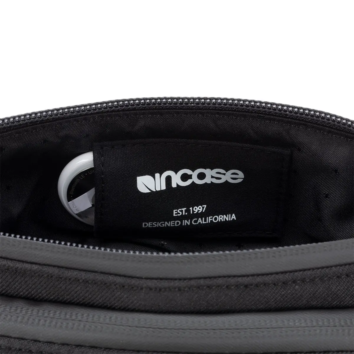Facet Accessory Organizer in Recycled Twill - Image 16