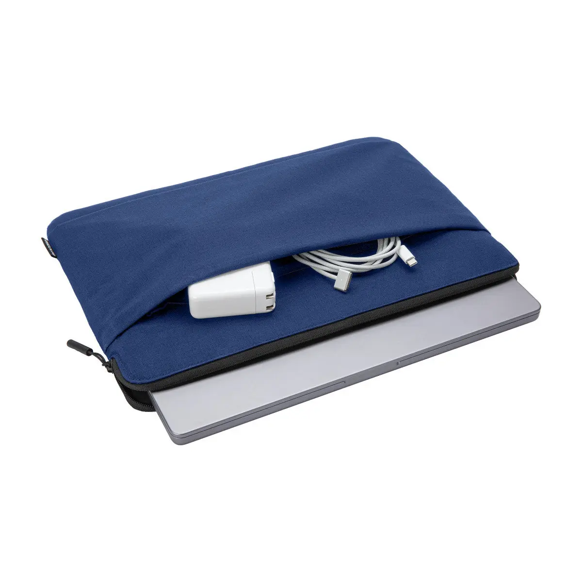 Incase Go Sleeve for 14-inch Laptop - Image 11
