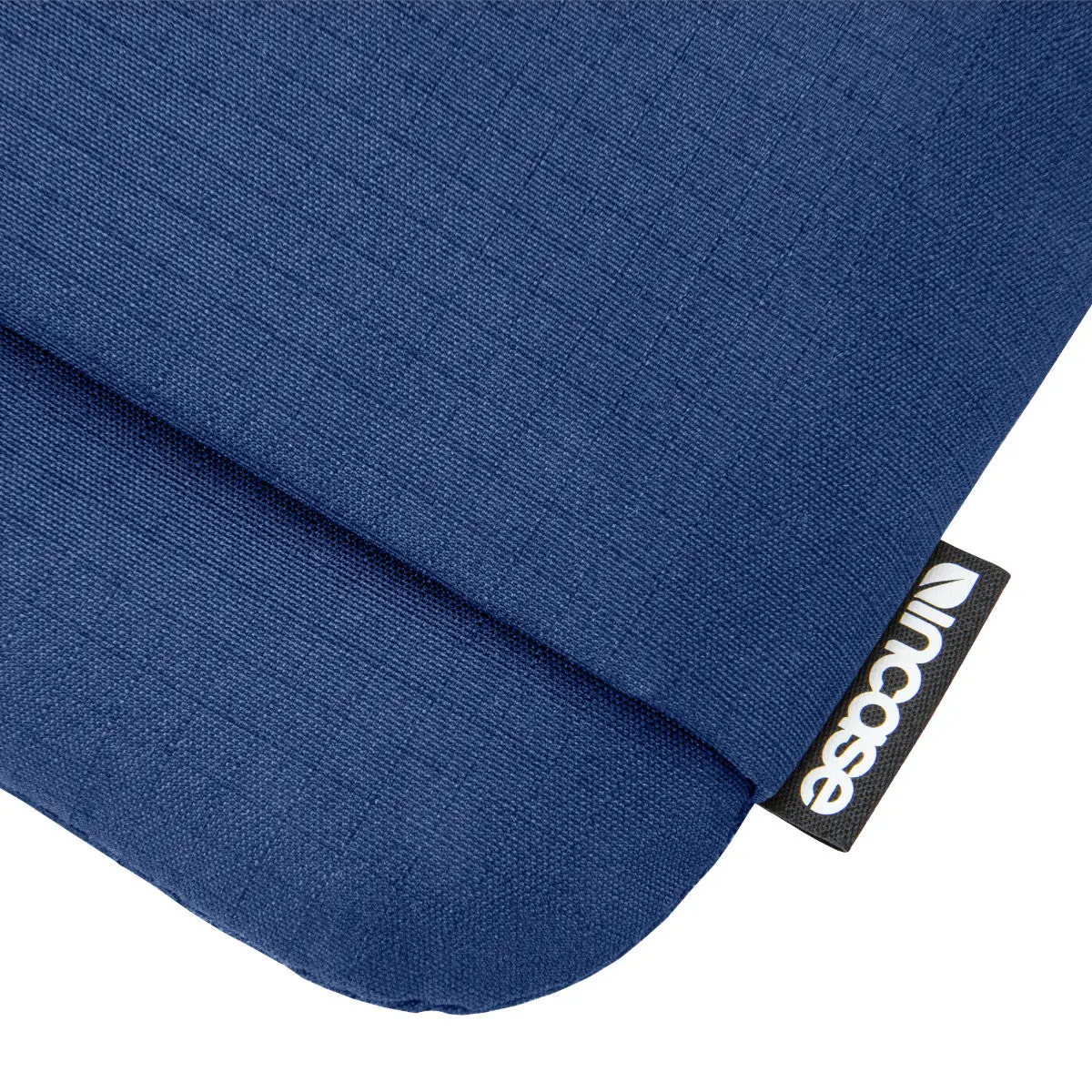 Incase Go Sleeve for 14-inch Laptop - Image 14