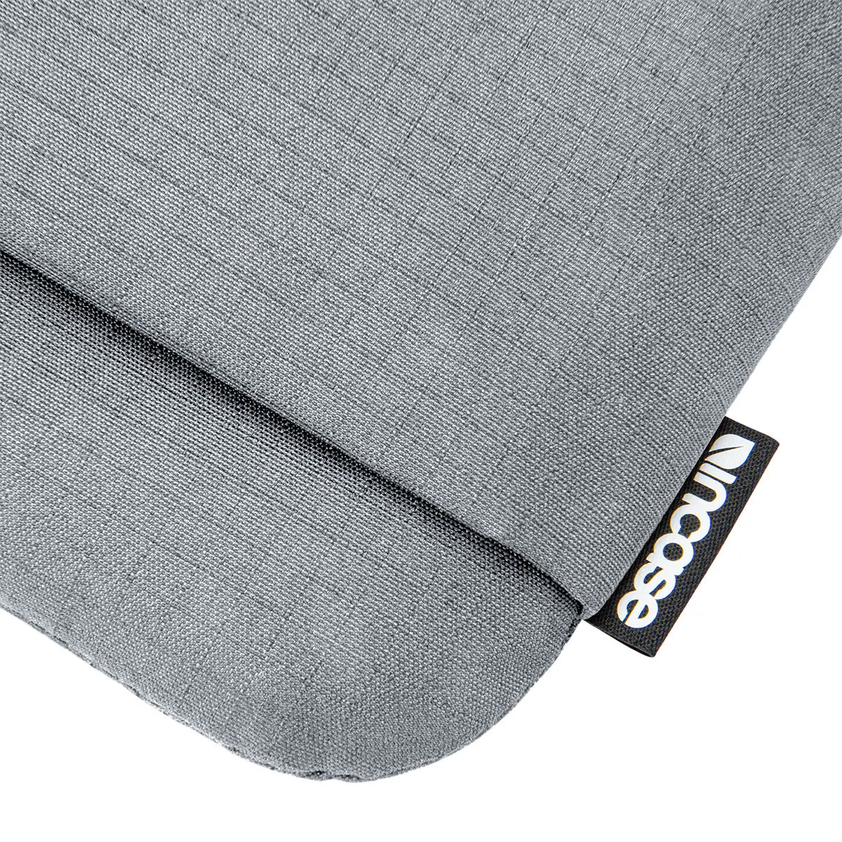 Incase Go Sleeve for 14-inch Laptop - Image 7