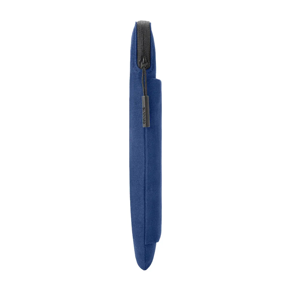 Incase Go Sleeve for 16-inch Laptop - Image 8