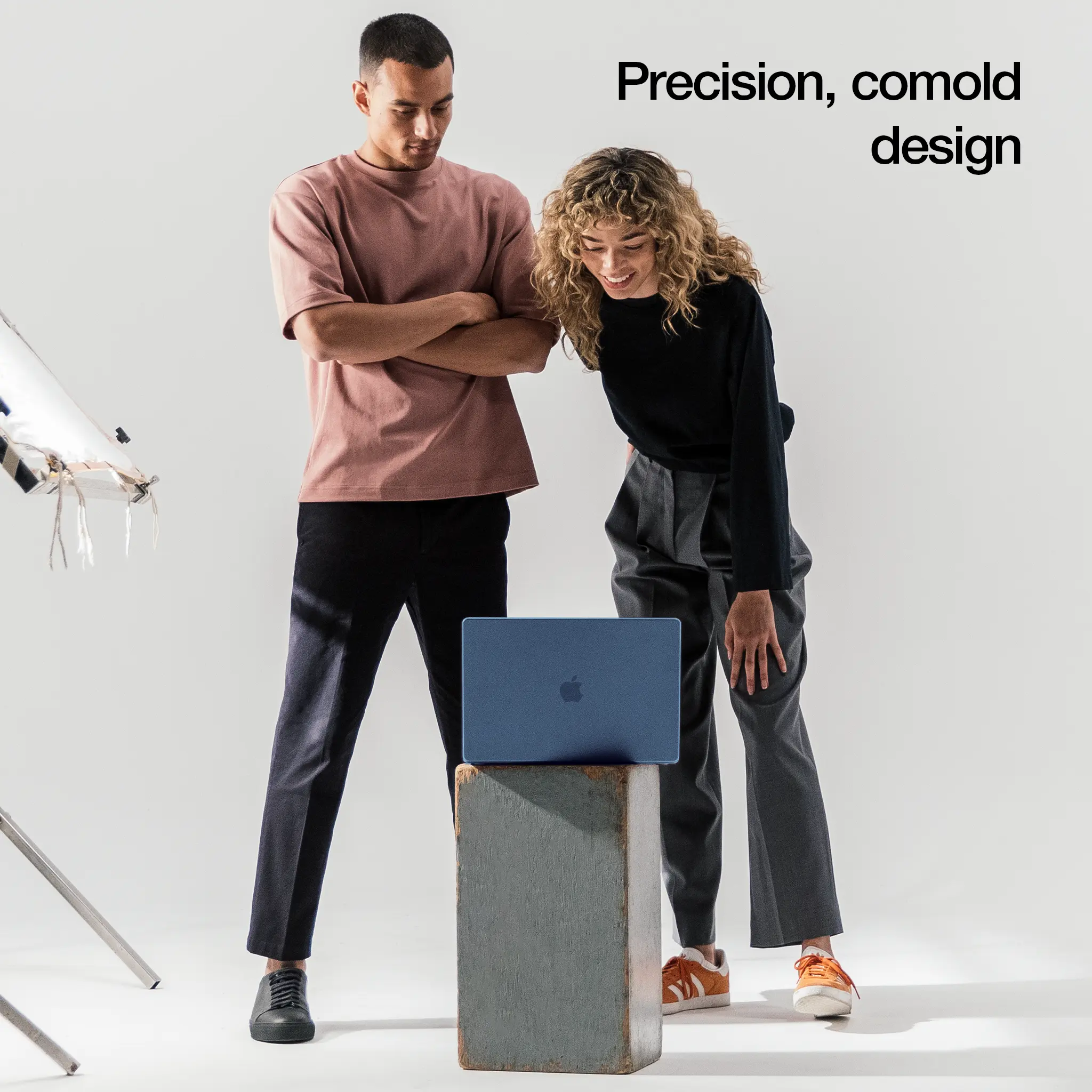 Incase Dots Hardshell with Makrolon® for MacBook Air 13" - Image 33