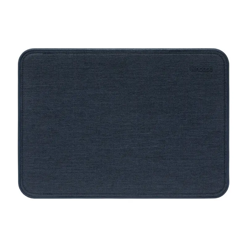 Incase ICON Sleeve 14-inch MacBook Pro - Image 3
