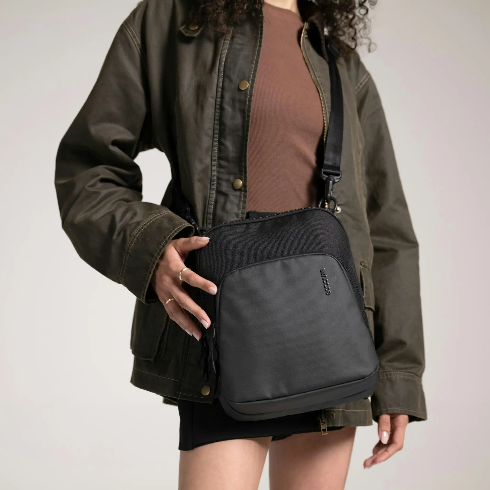 Incase A.R.C. Crossbody Bag - Image 11