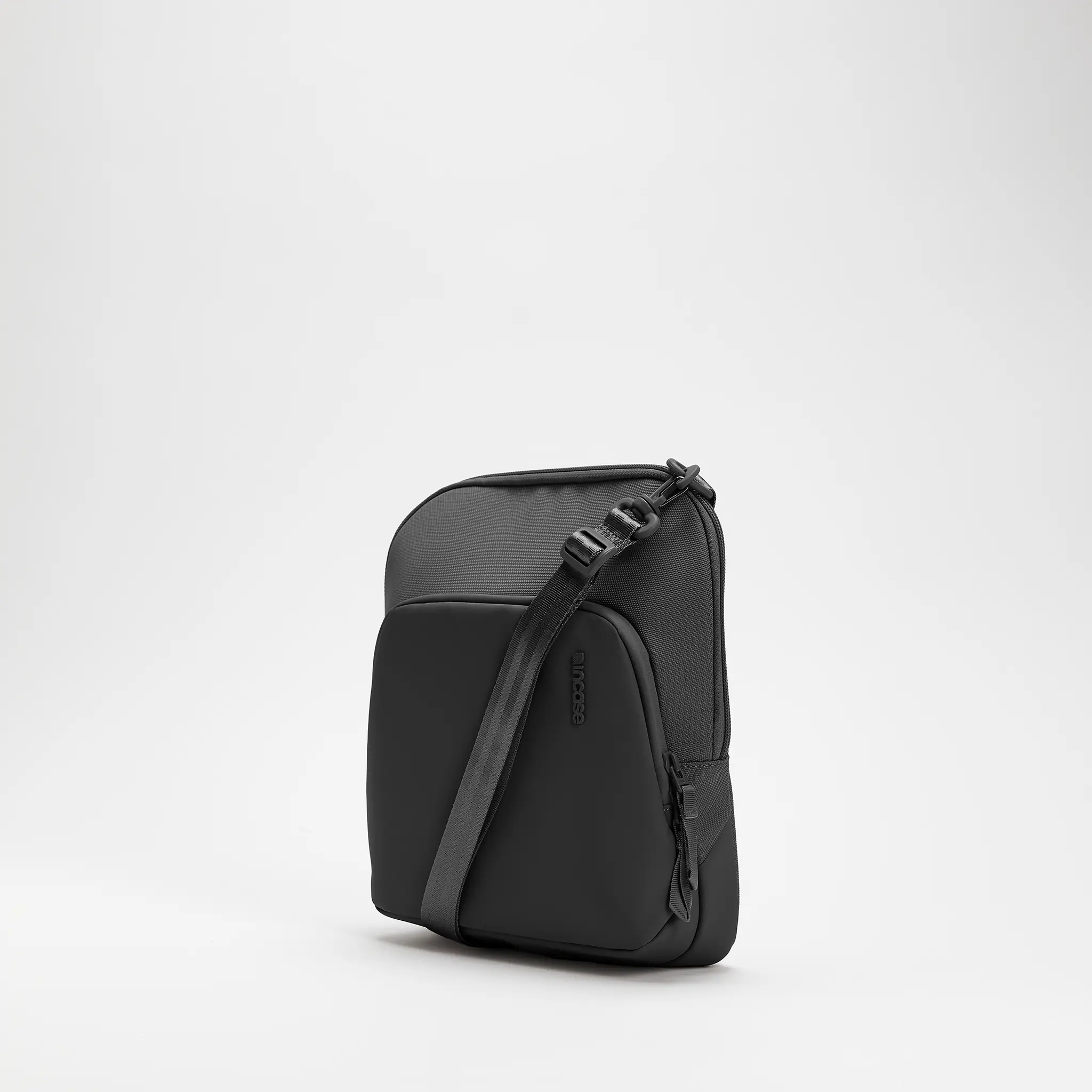 Incase A.R.C. Crossbody Bag - Image 15