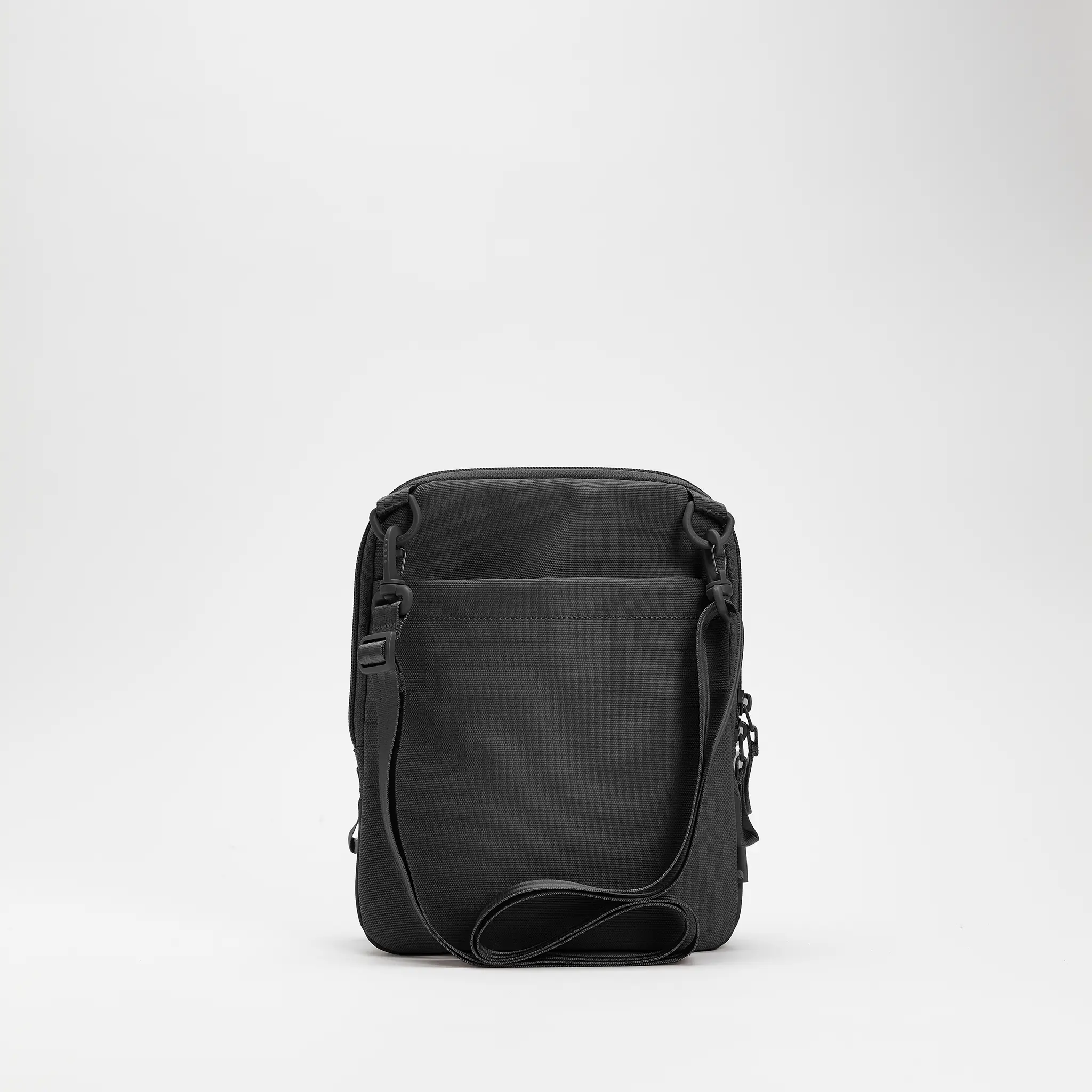 Incase A.R.C. Crossbody Bag - Image 16