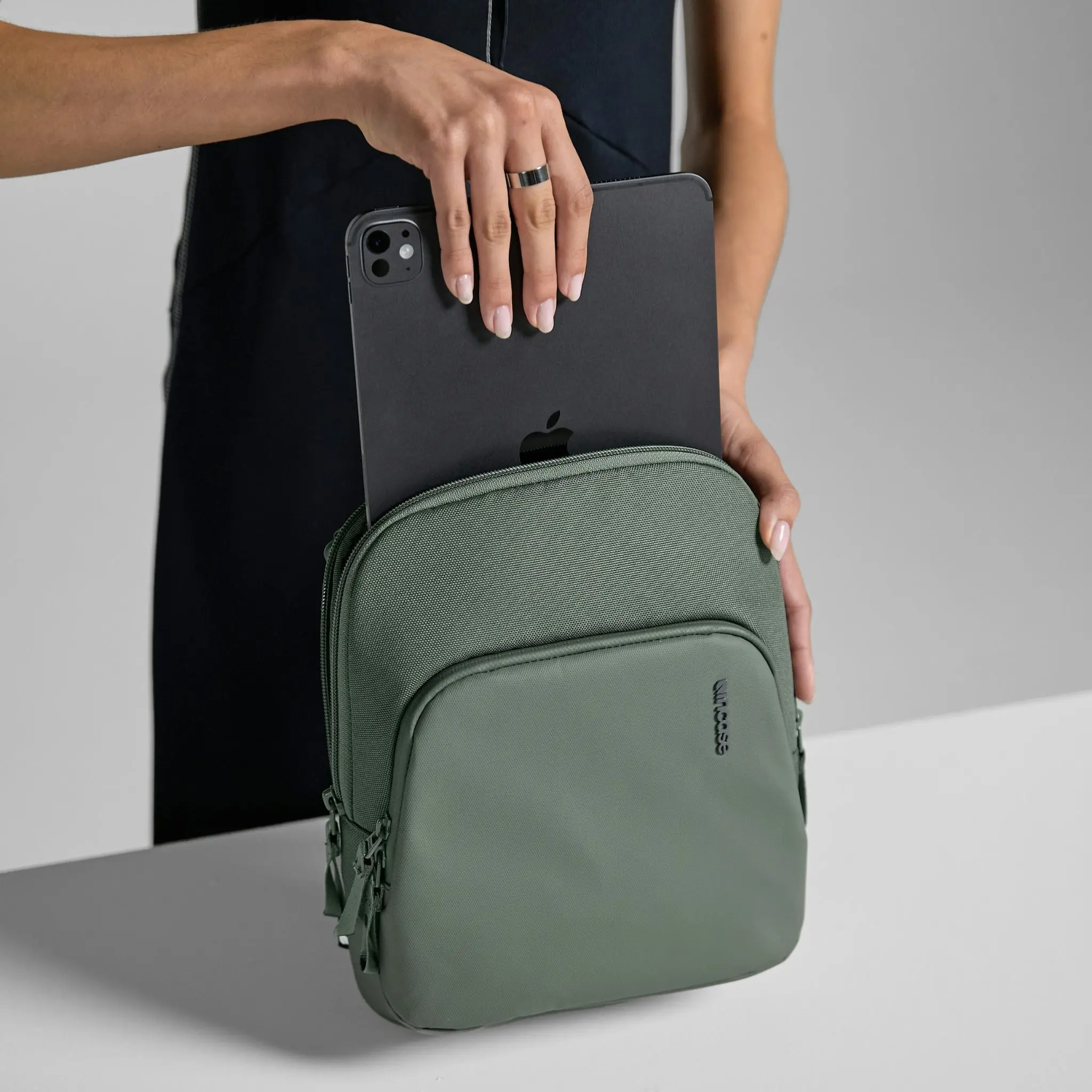 Incase A.R.C. Crossbody Bag - Image 6
