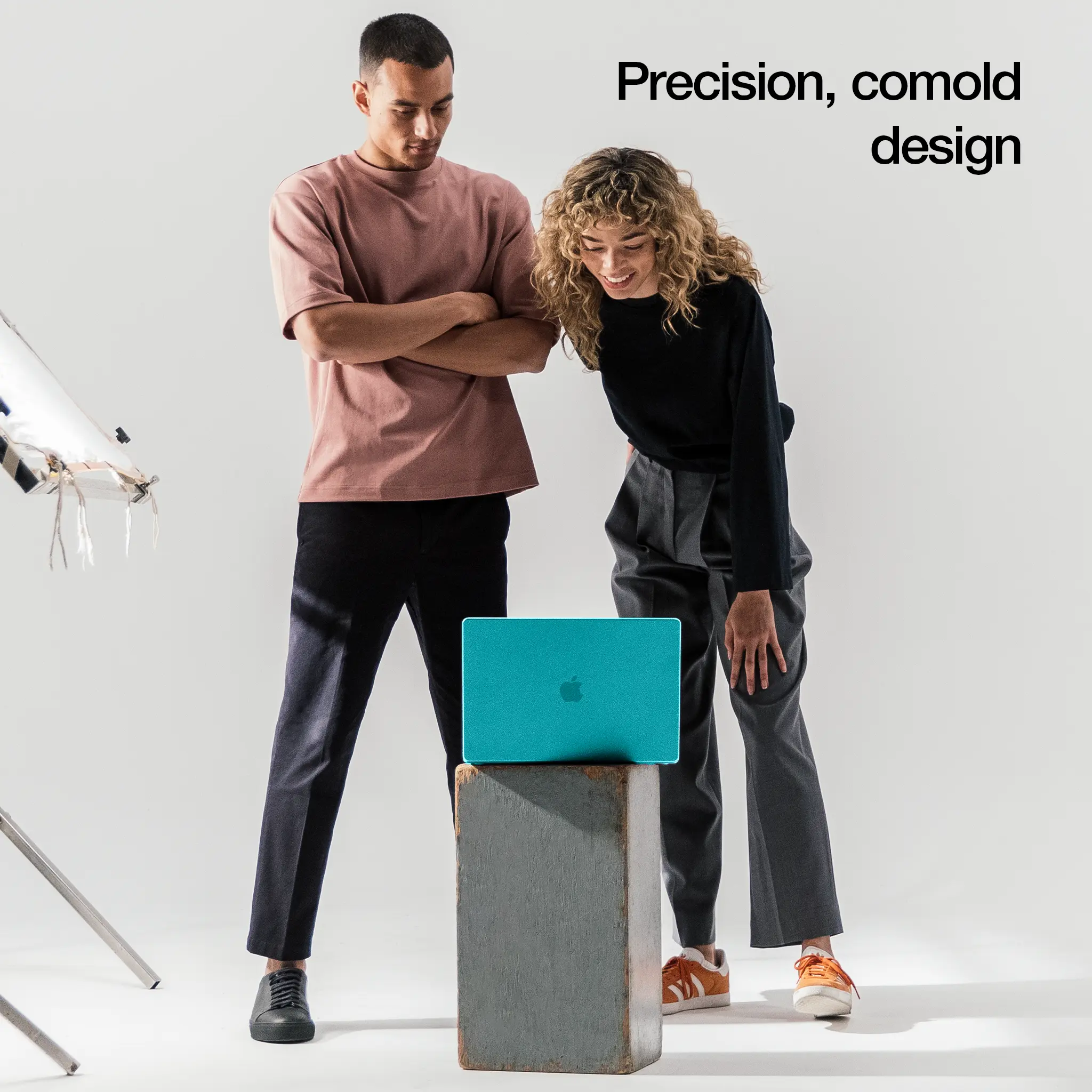 Incase Dots Hardshell with Makrolon® for MacBook Pro 14" - Image 19