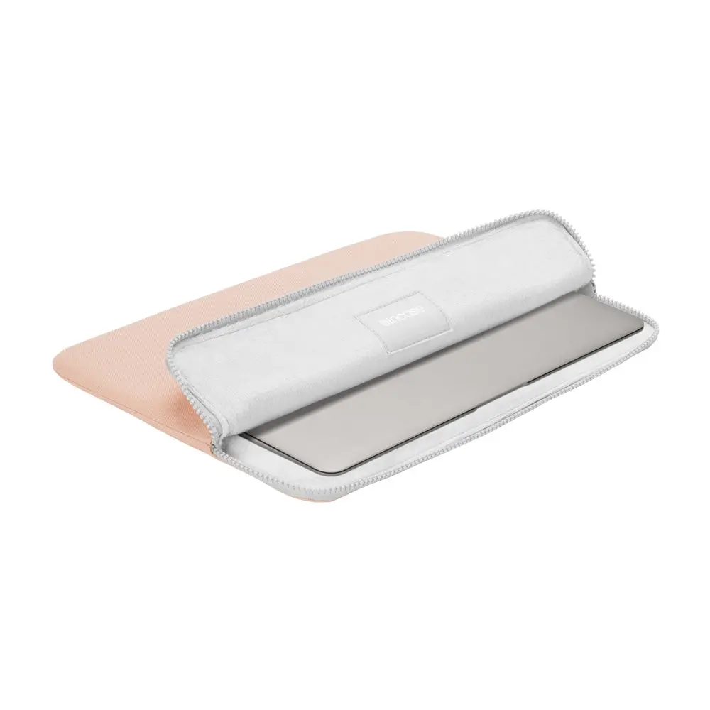 Incase Slim Sleeve for 13-inch Laptop - Image 19