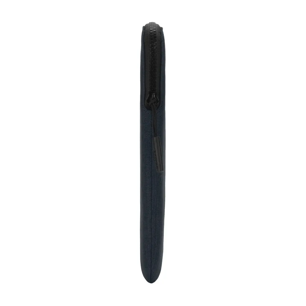 Incase Slim Sleeve for 13-inch Laptop - Image 4