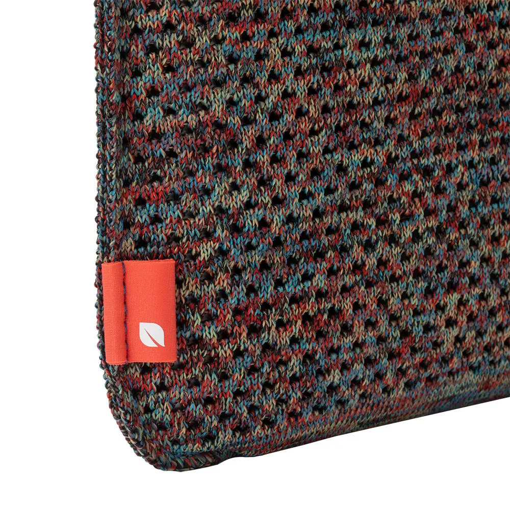 Incase Slip Sleeve for 16-inch Laptop - Image 5
