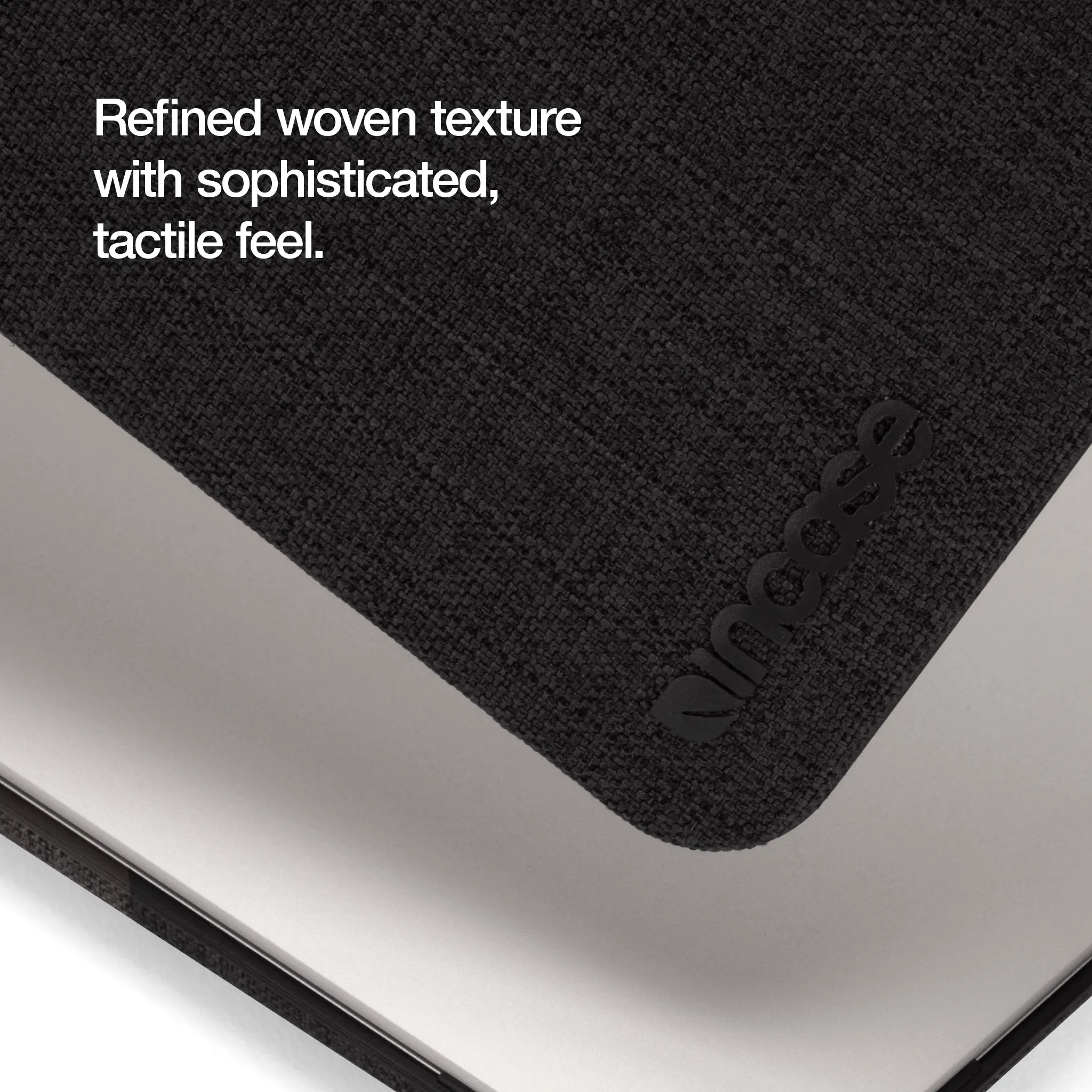 Incase Textured Hardshell with Woolenex for MacBook Pro 16" - Image 12