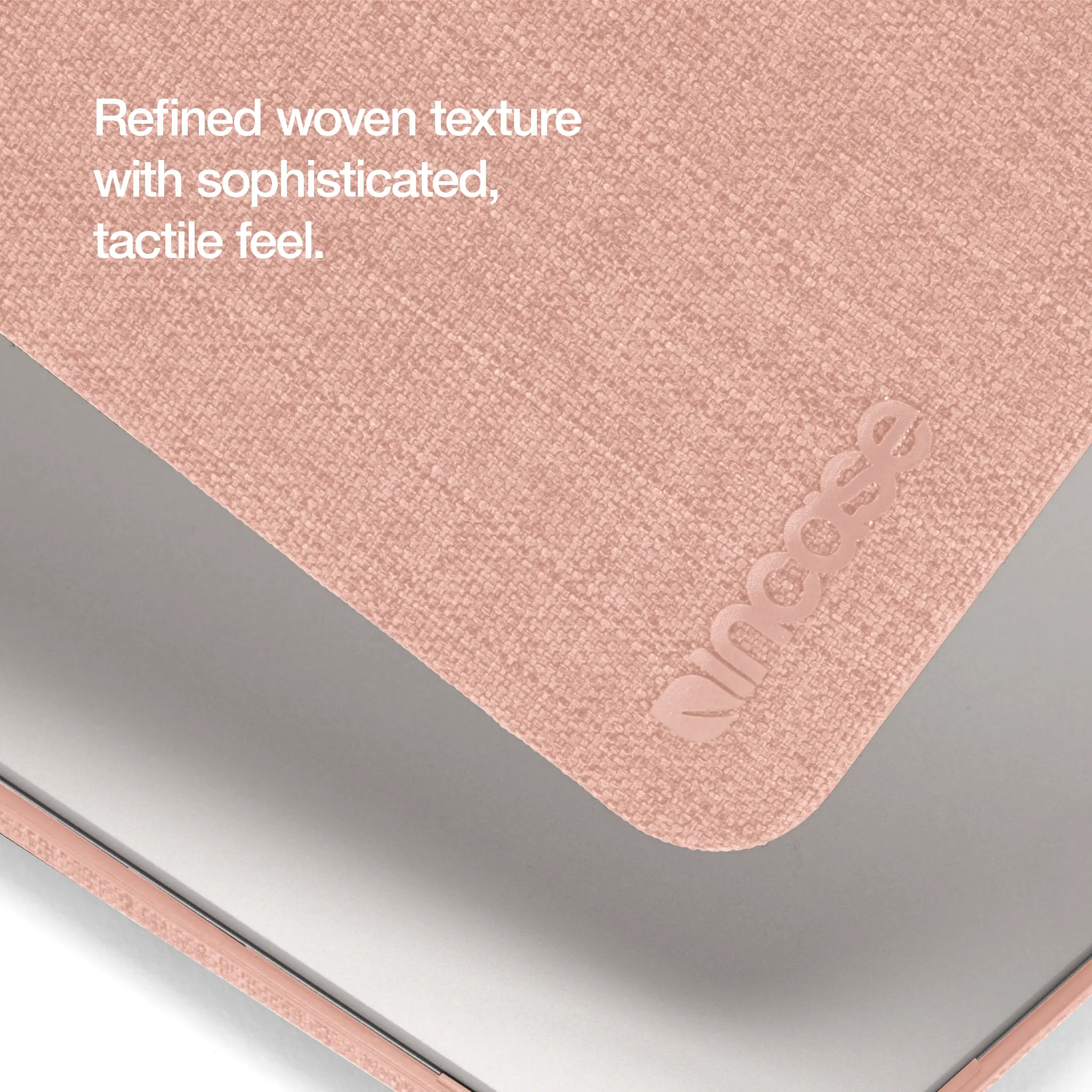 Incase Textured Hardshell with Woolenex for MacBook Pro 16" - Image 5