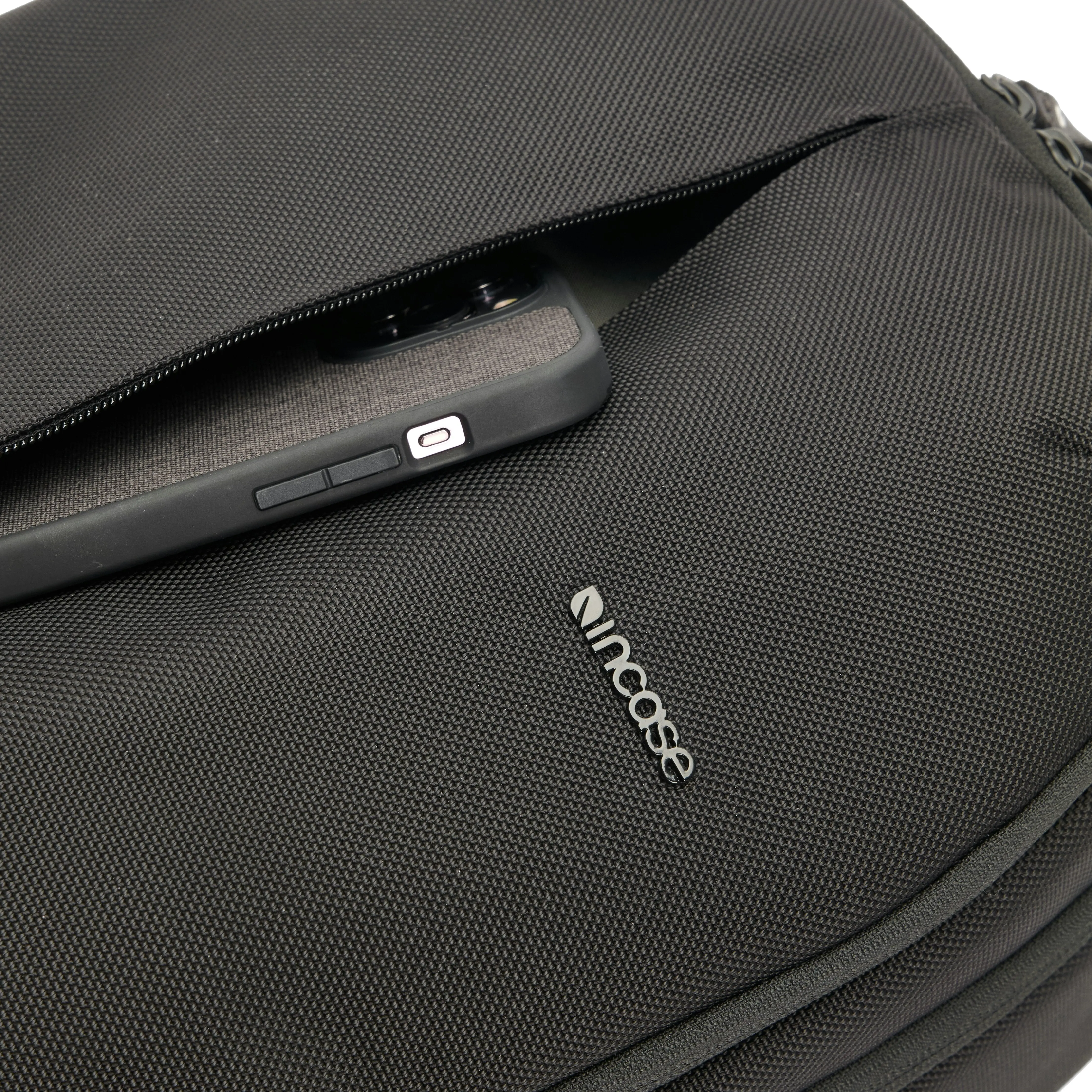 Incase Tracks Backpack - 18L - Image 10